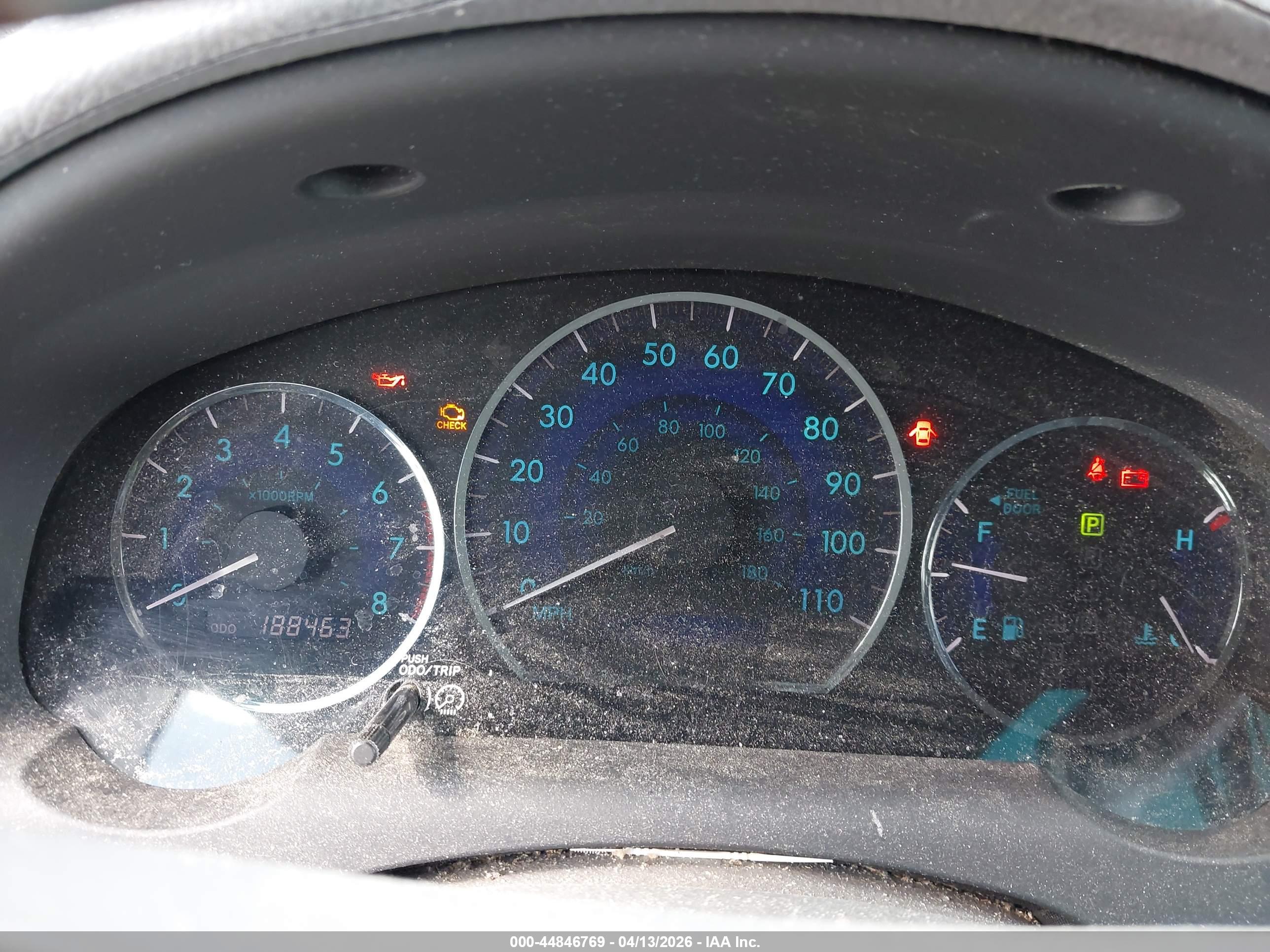 TOYOTA SIENNA image 7