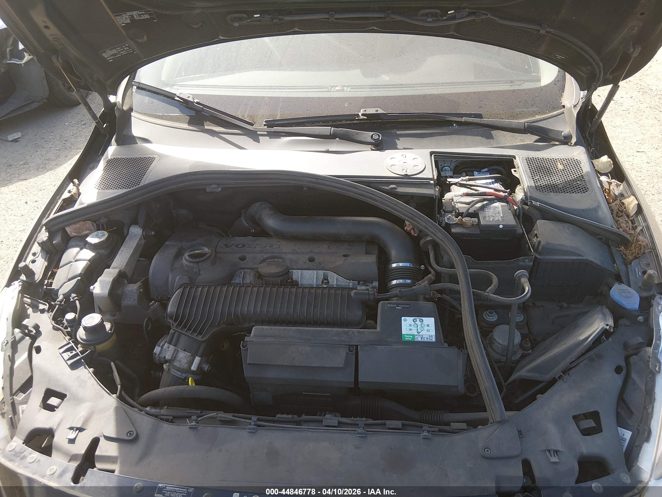 VOLVO S60 image 6