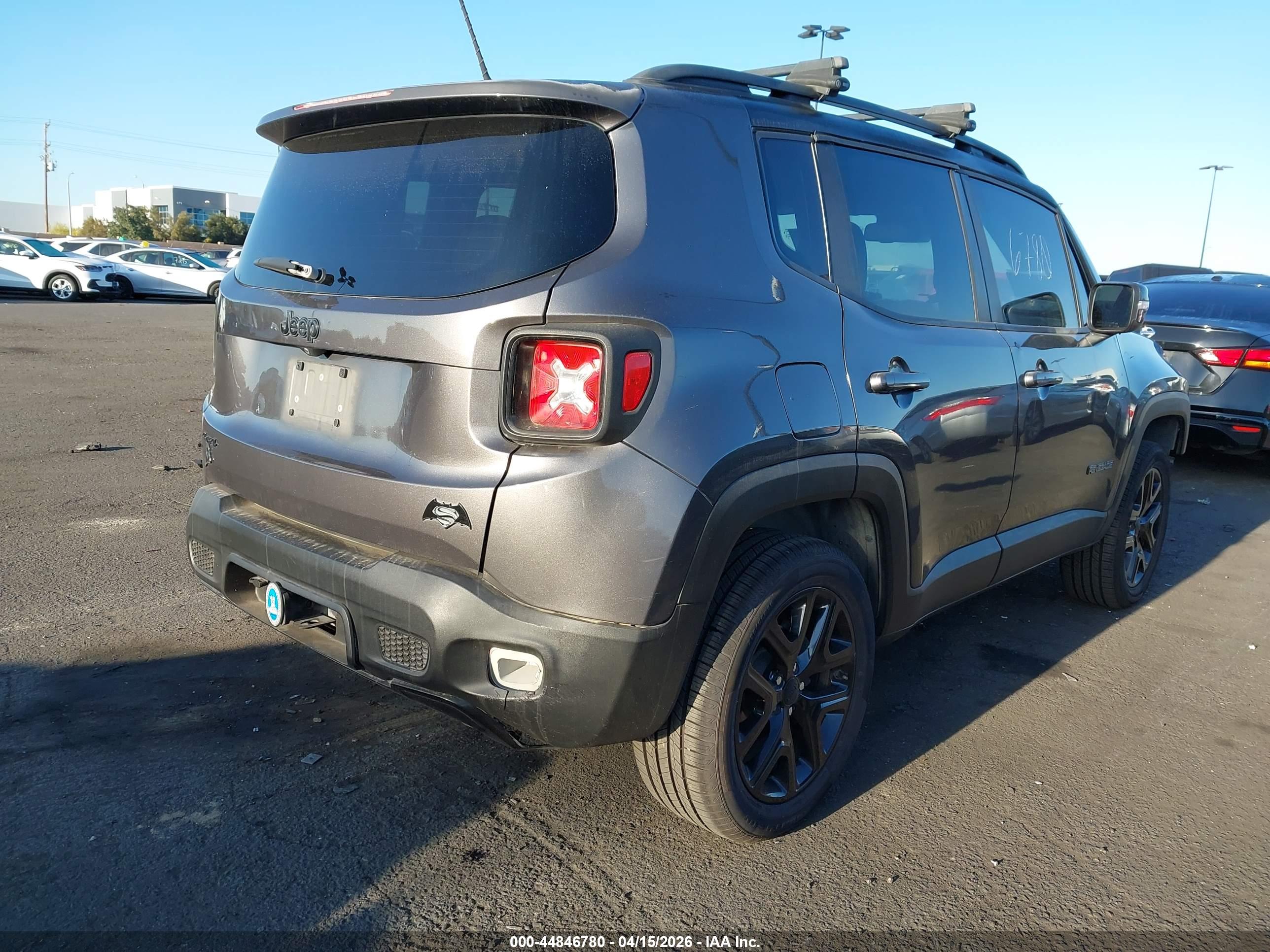 JEEP RENEGADE image 4