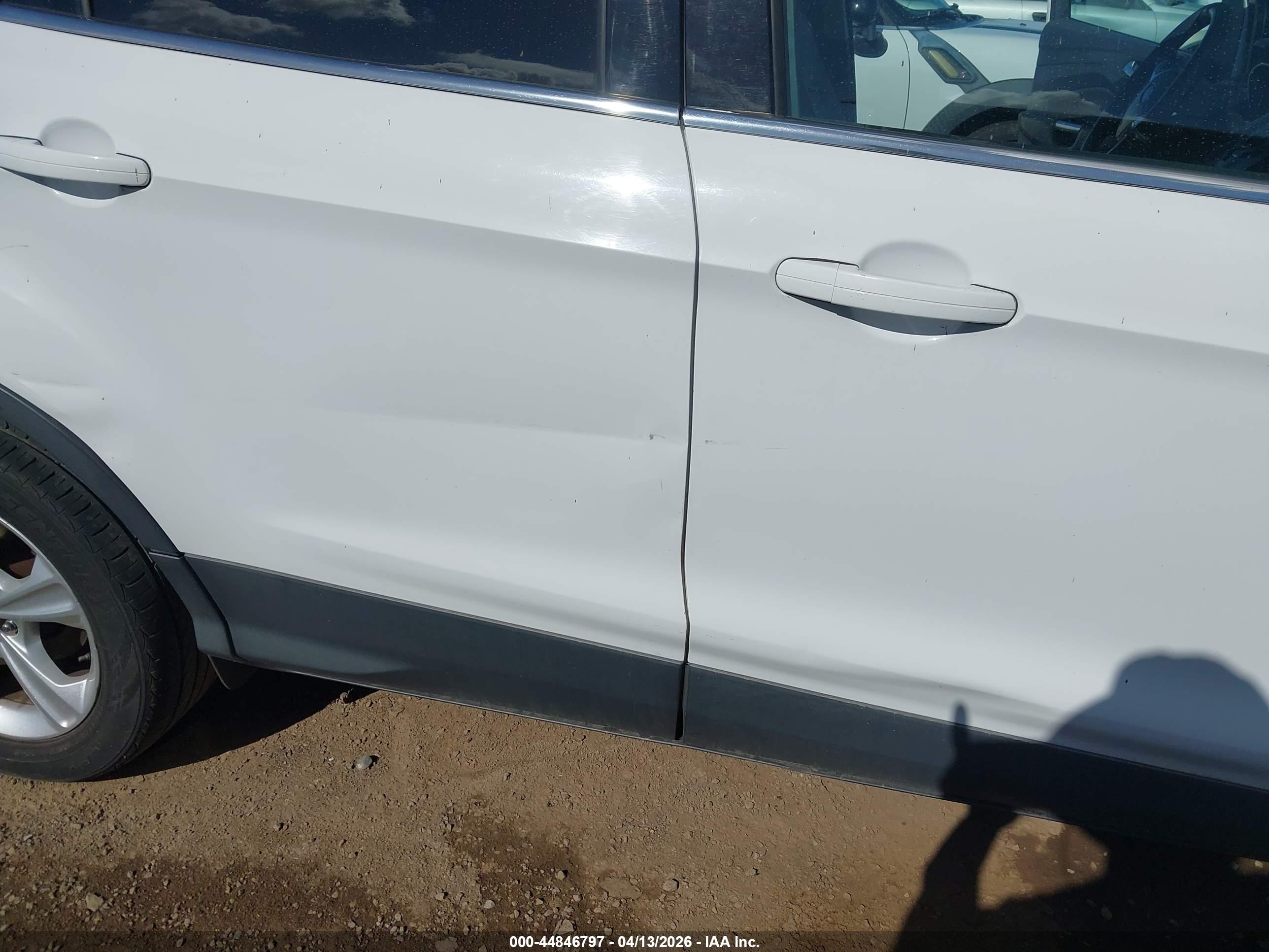FORD ESCAPE image 6