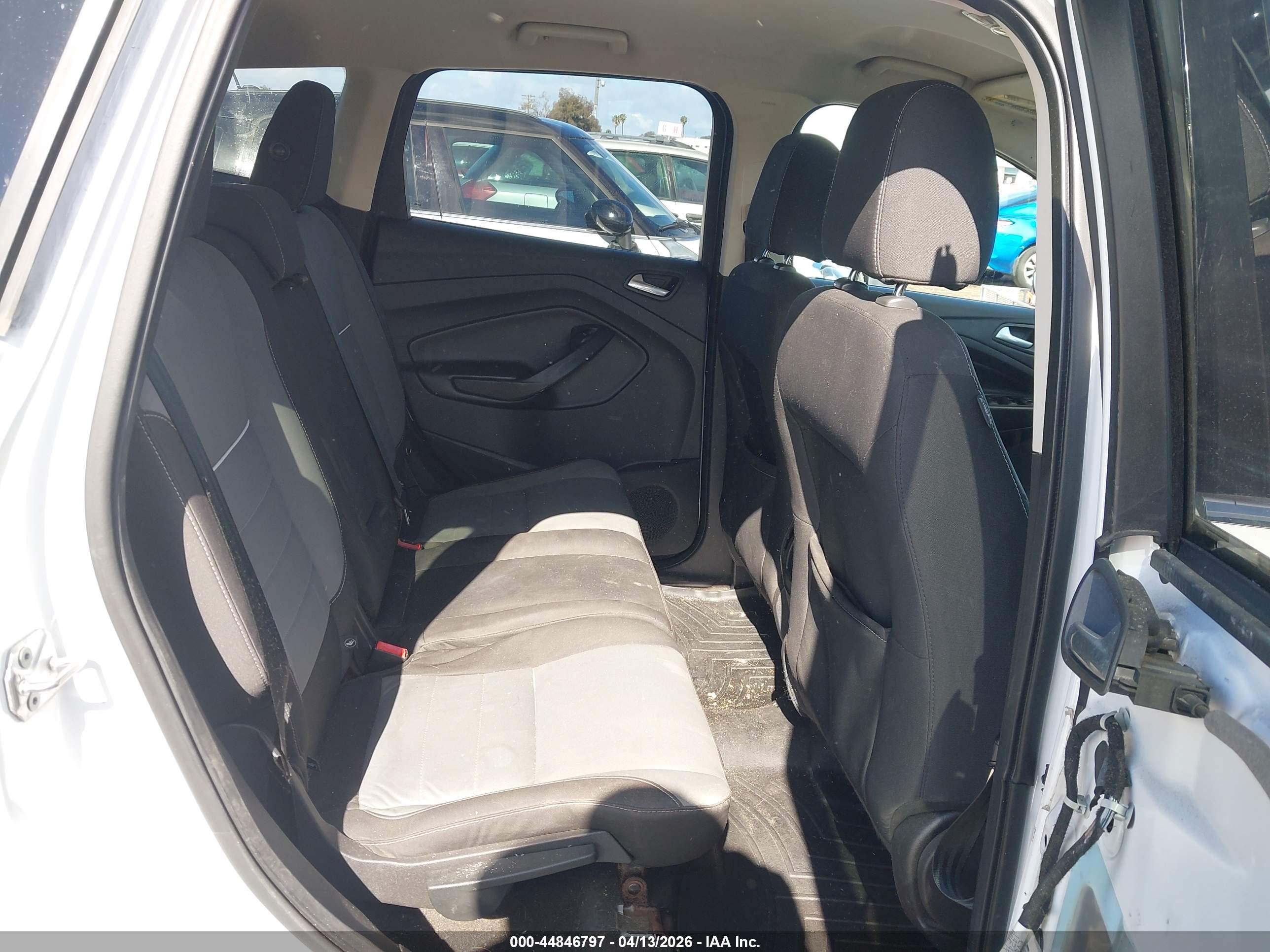 FORD ESCAPE image 8