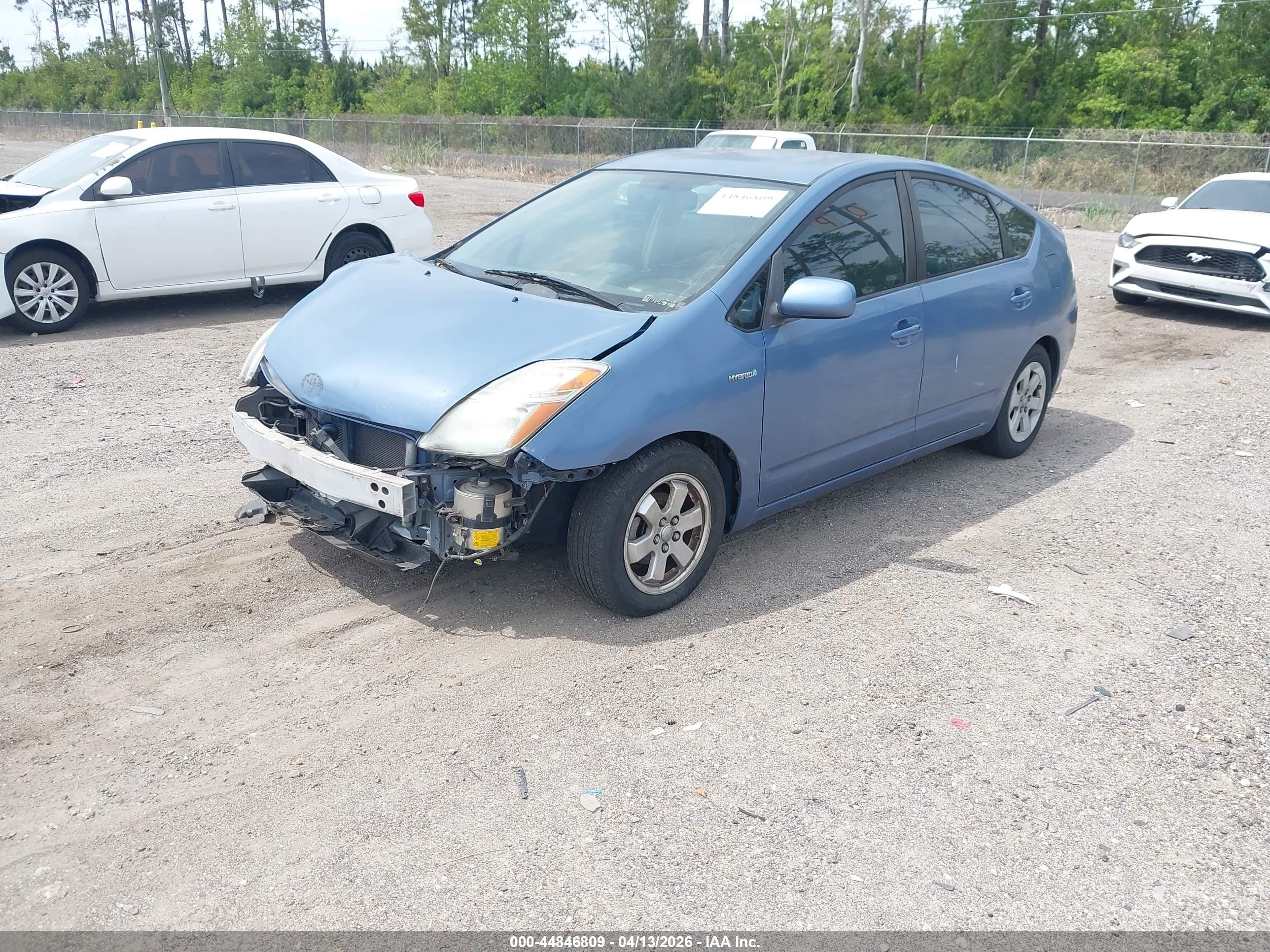 TOYOTA PRIUS image 2