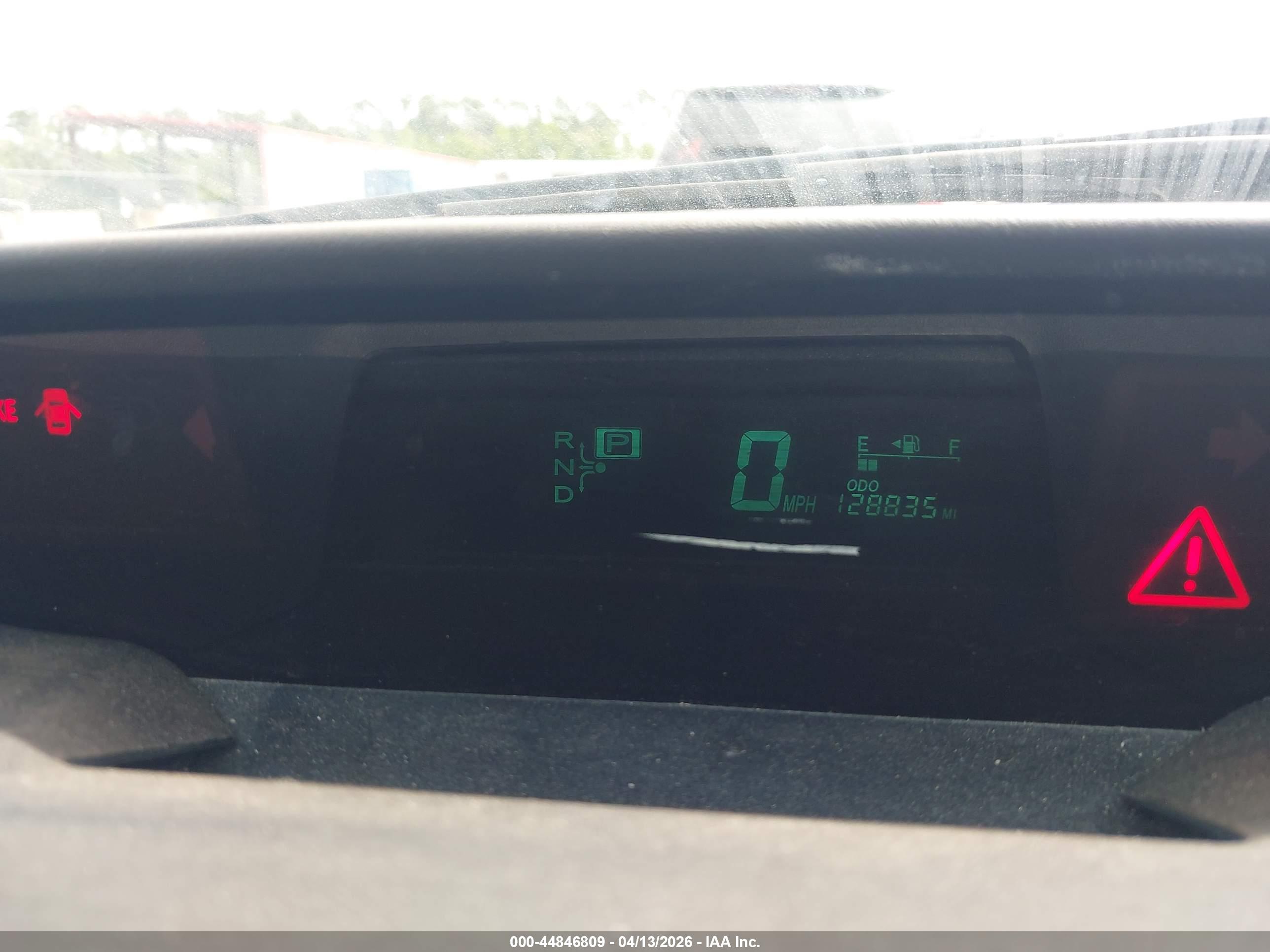 TOYOTA PRIUS image 7