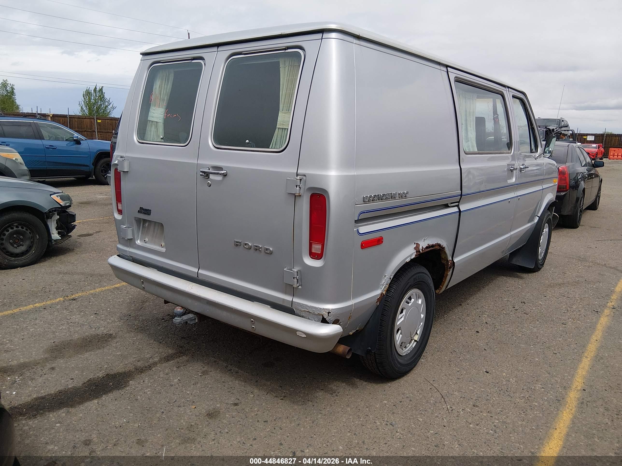 FORD E100 image 4
