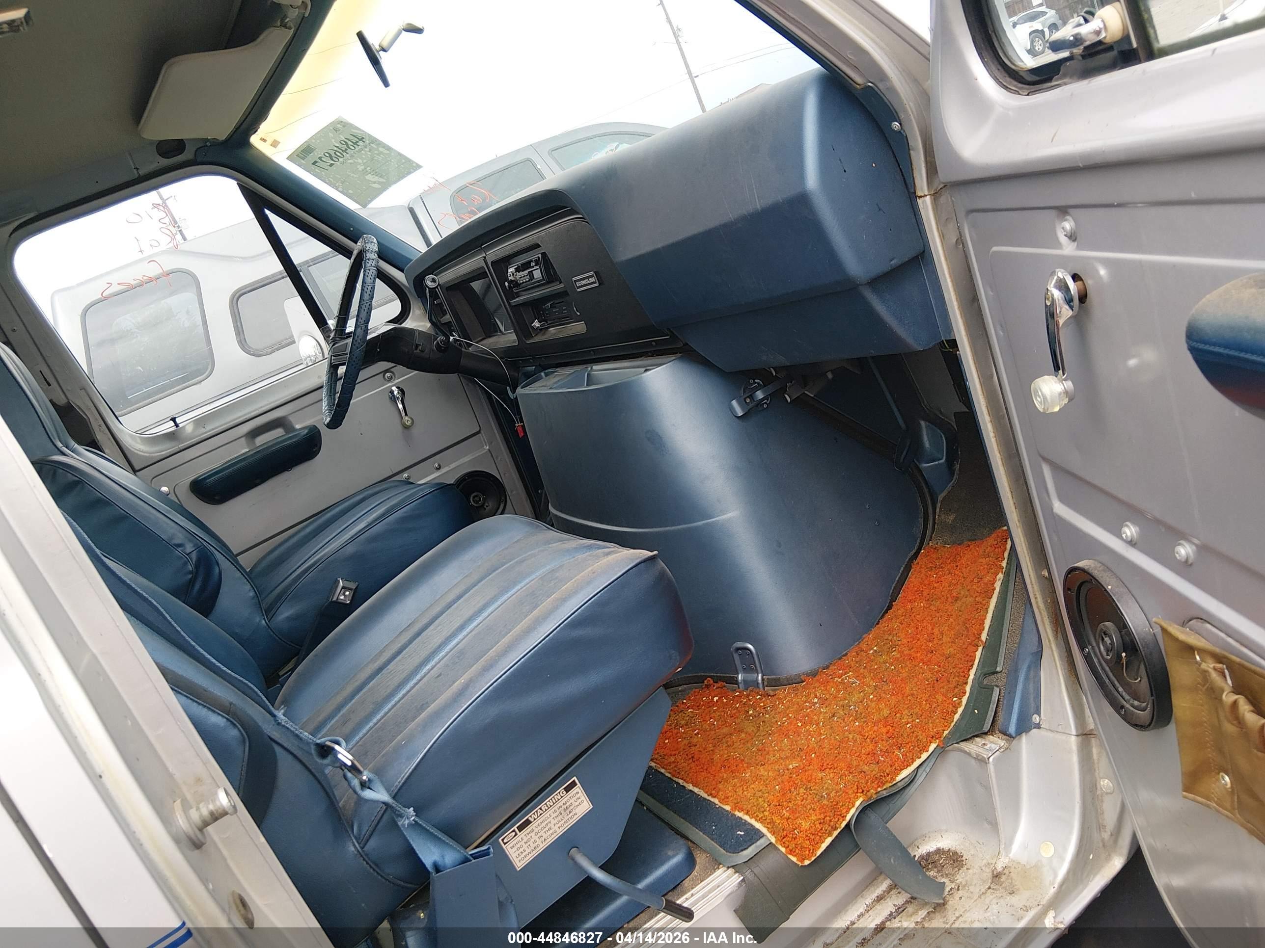 FORD E100 image 5