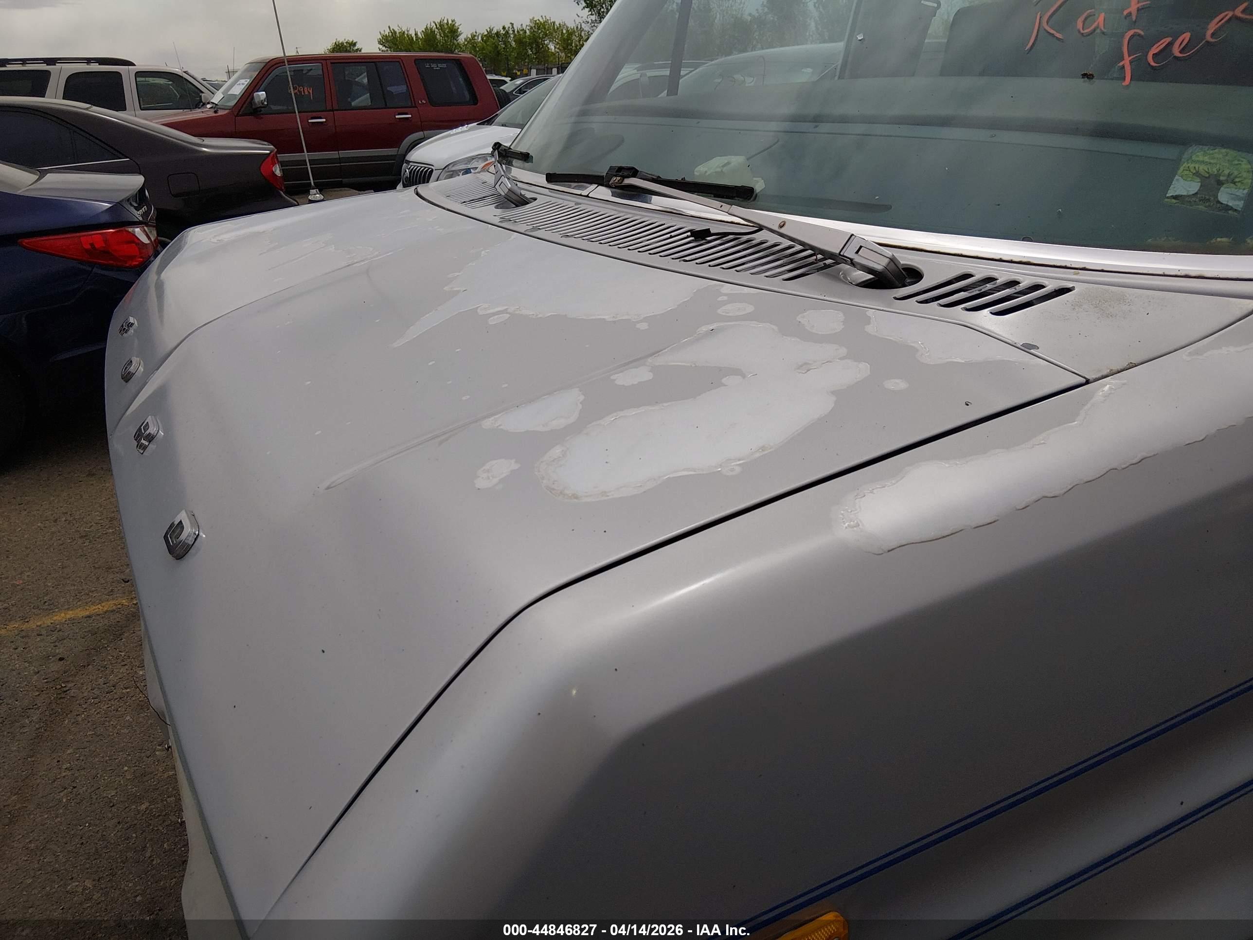 FORD E100 image 6