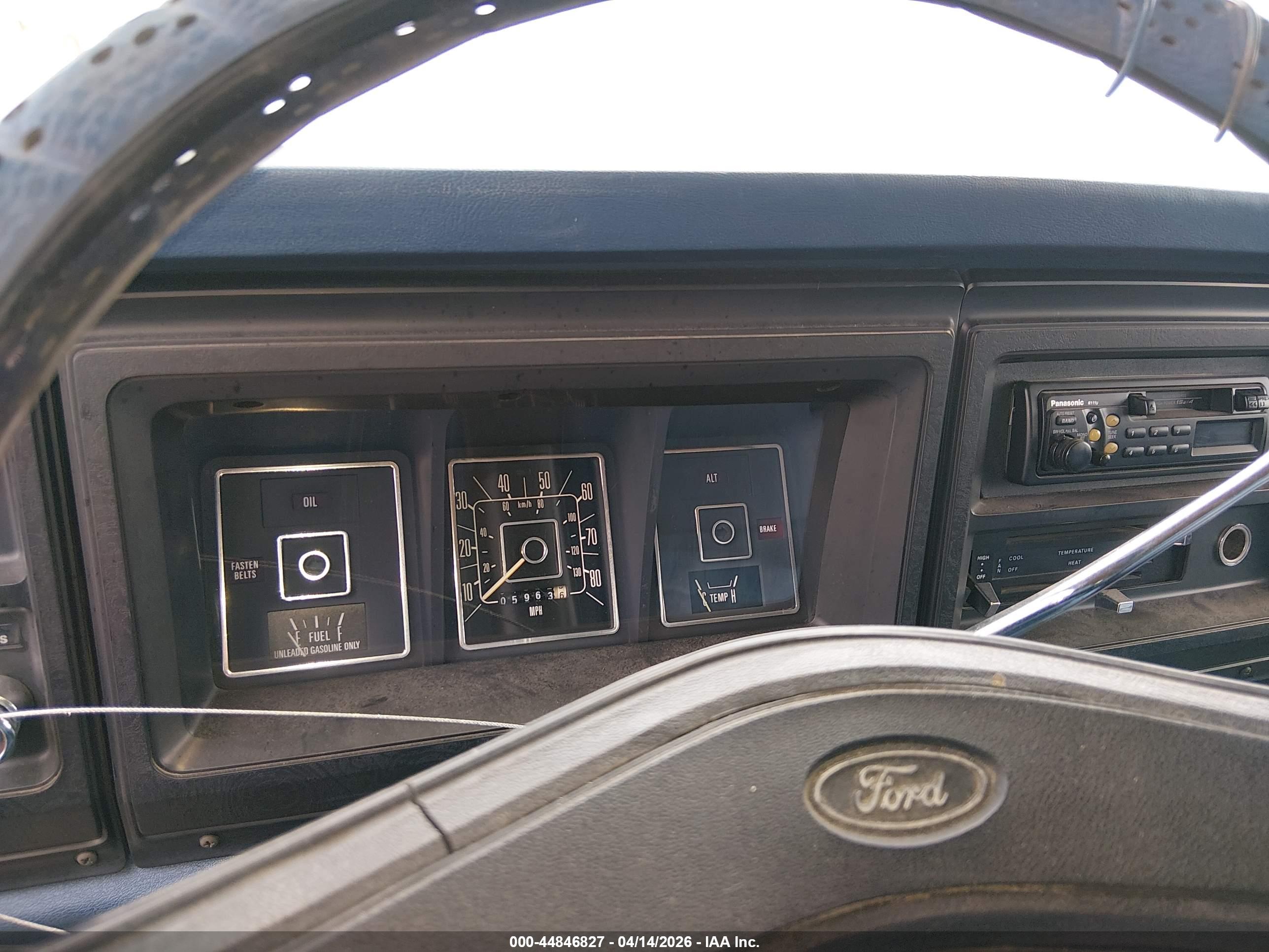 FORD E100 image 7