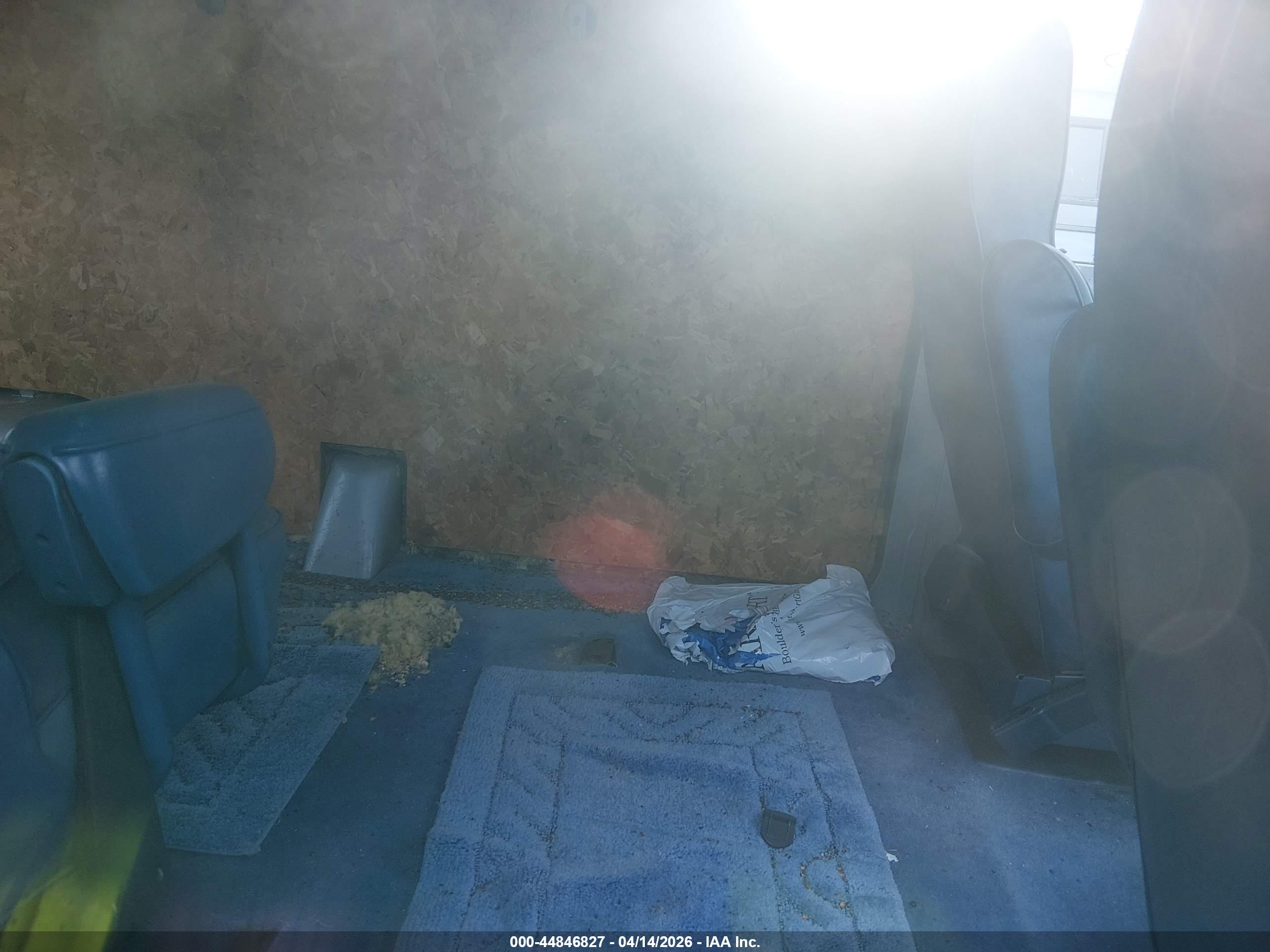 FORD E100 image 8