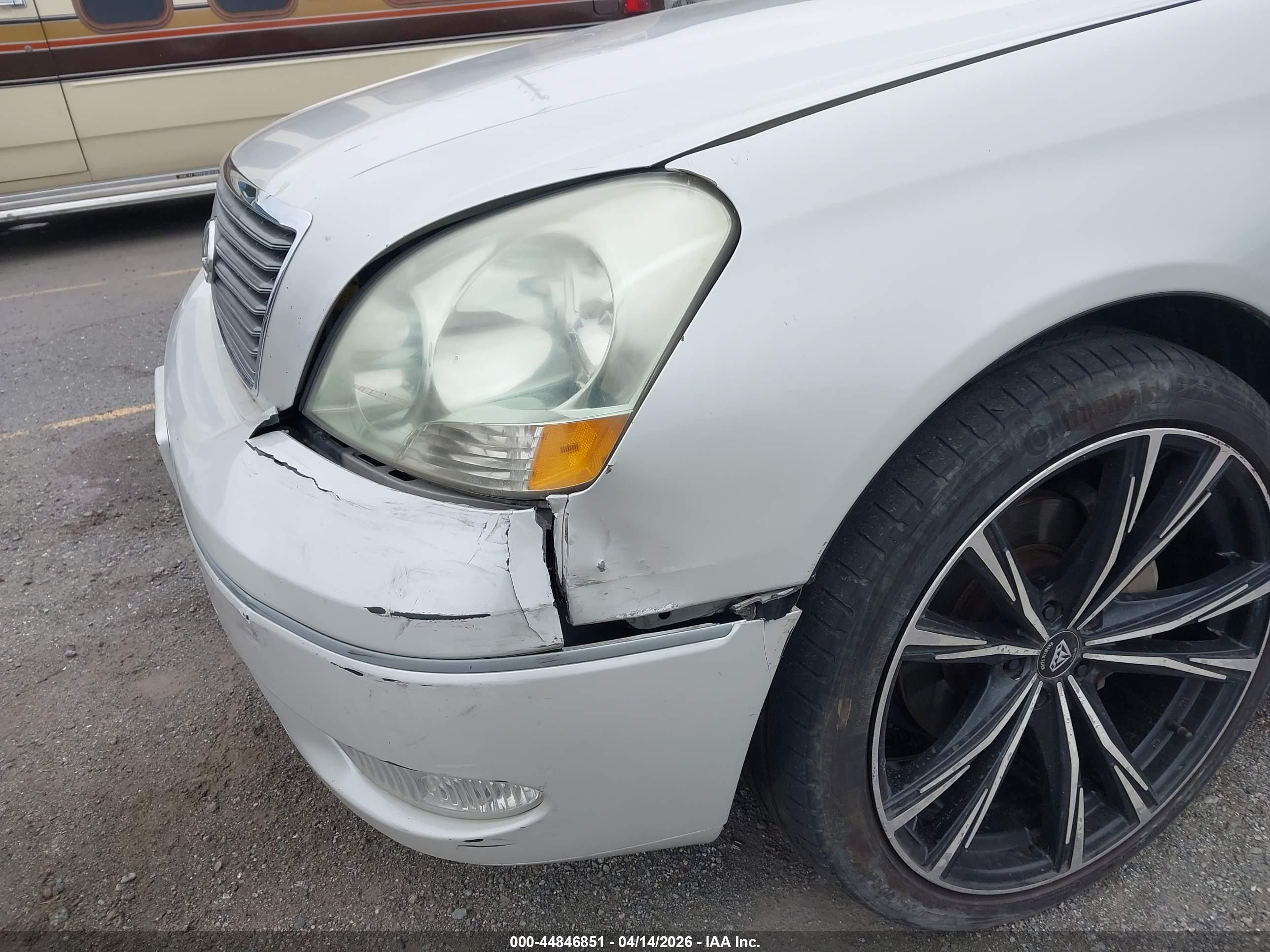 LEXUS LS image 6