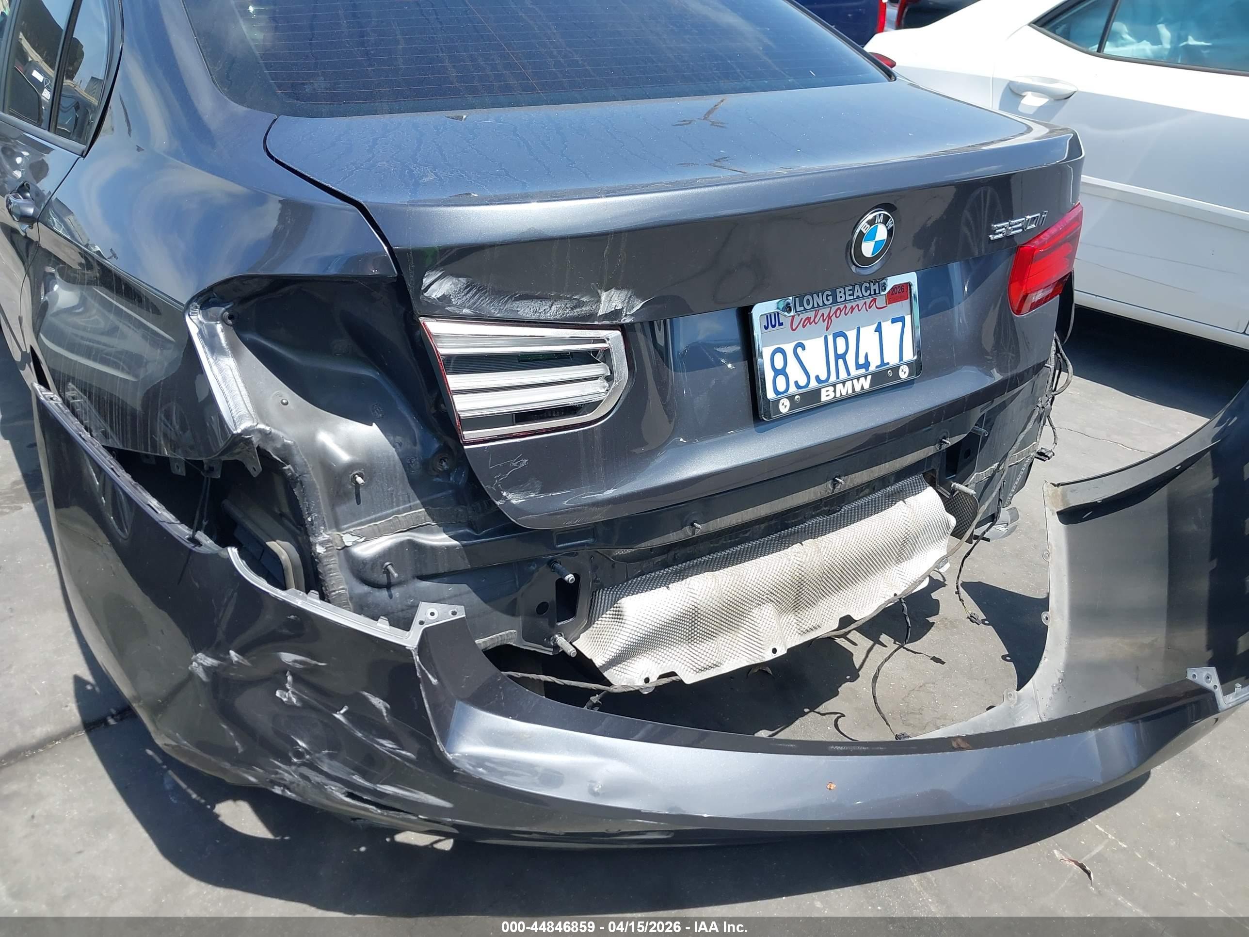 BMW 320I image 6