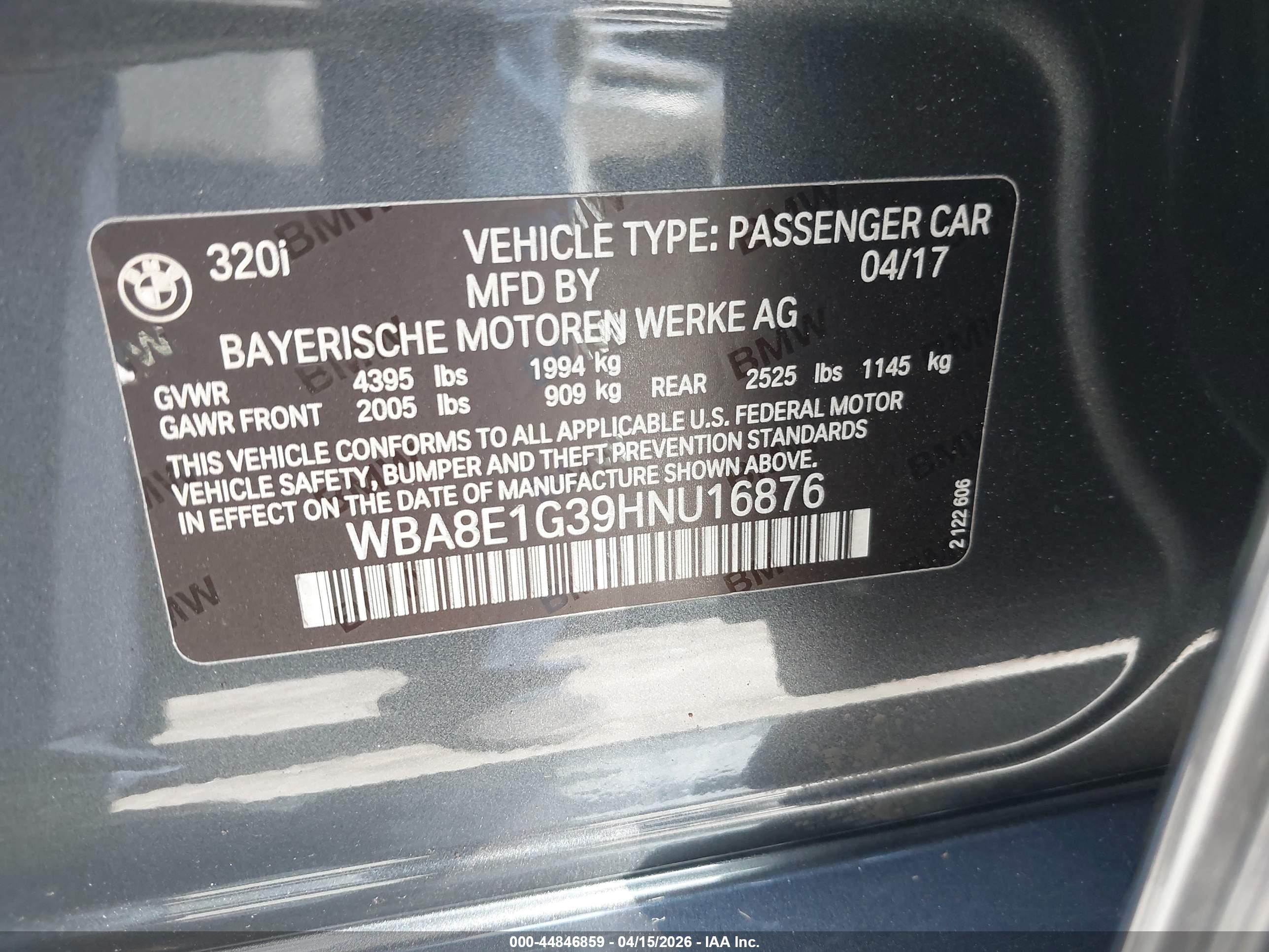 BMW 320I image 9