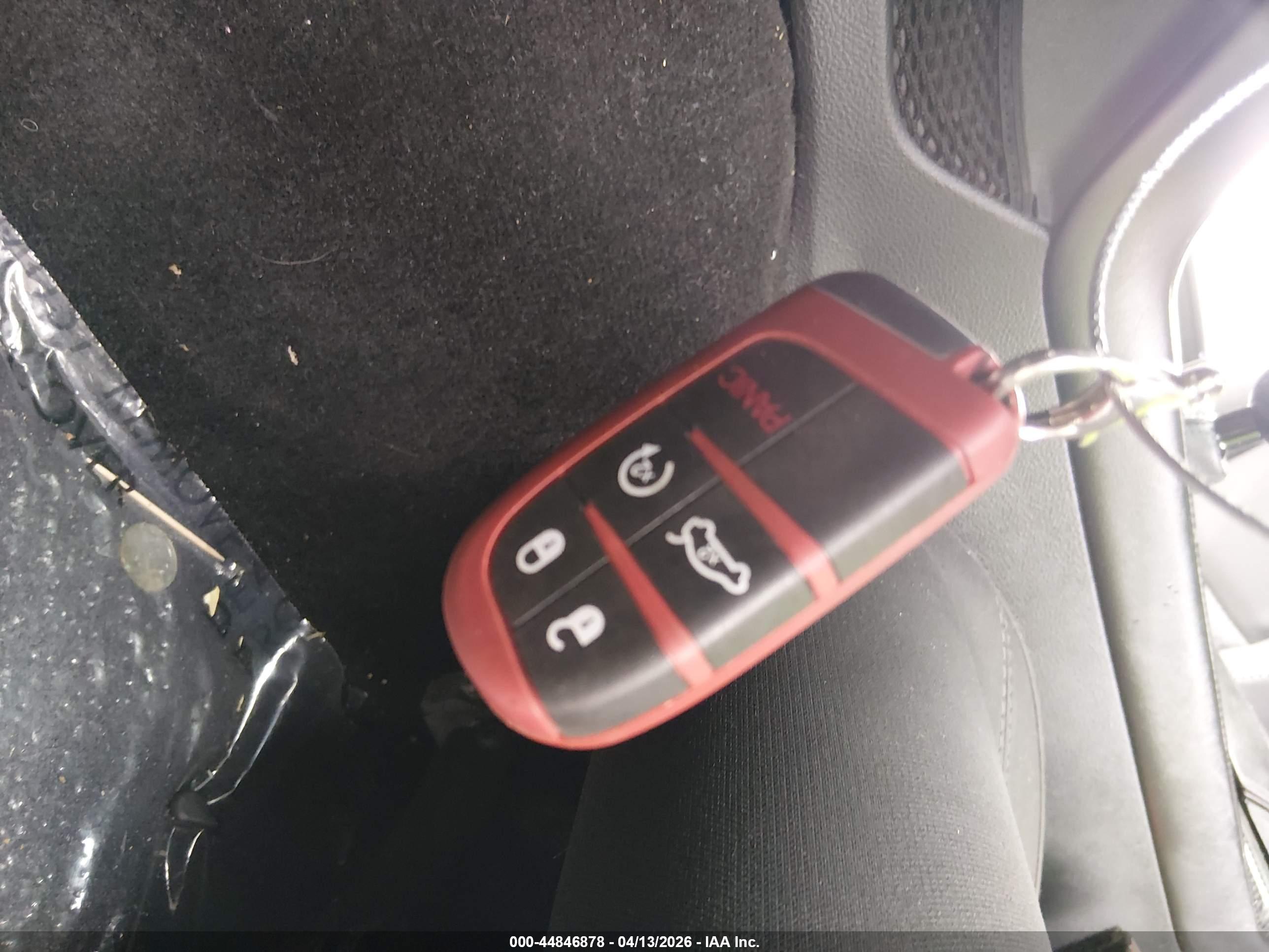 DODGE CHALLENGER image 11