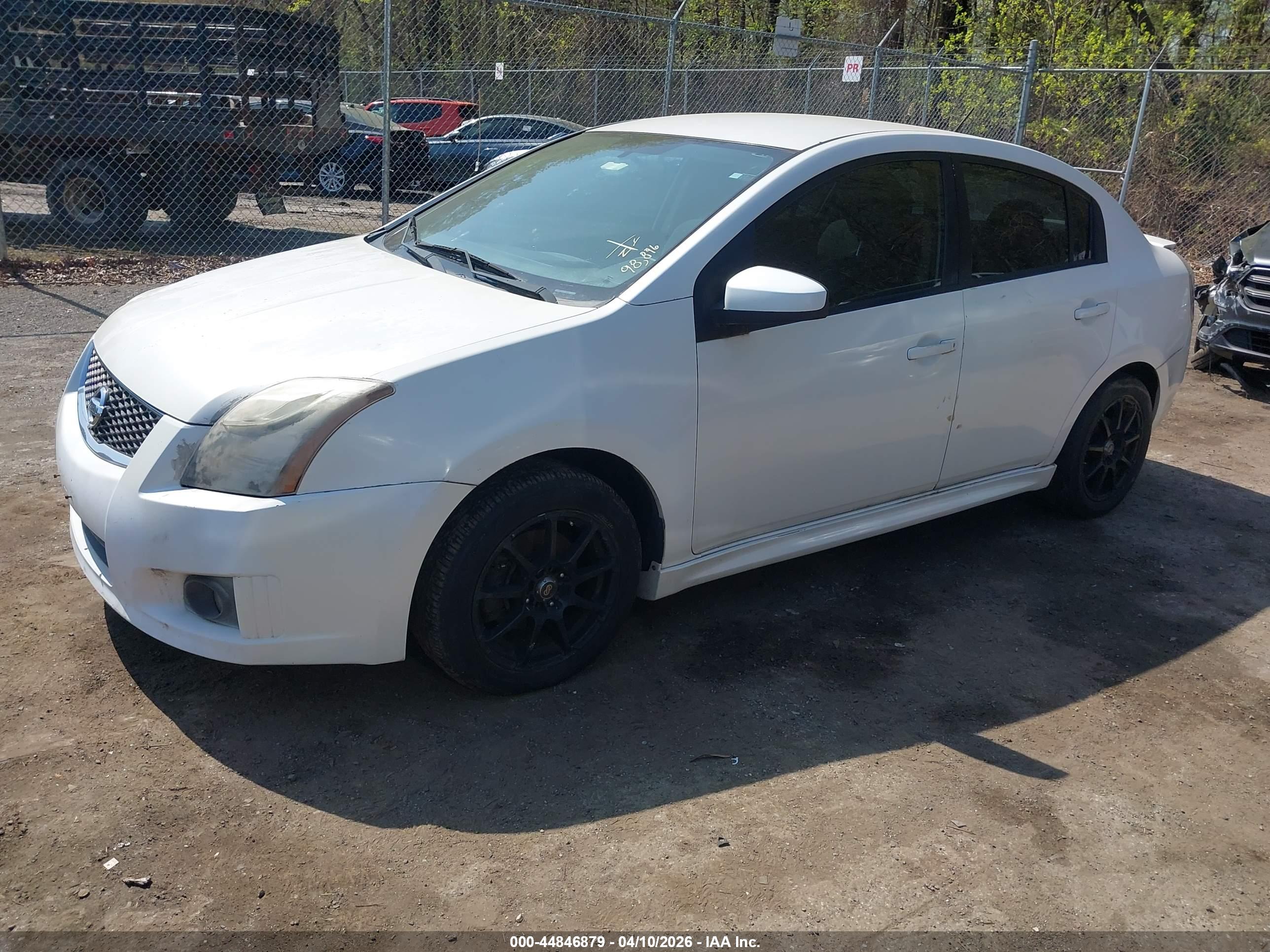 NISSAN SENTRA image 2