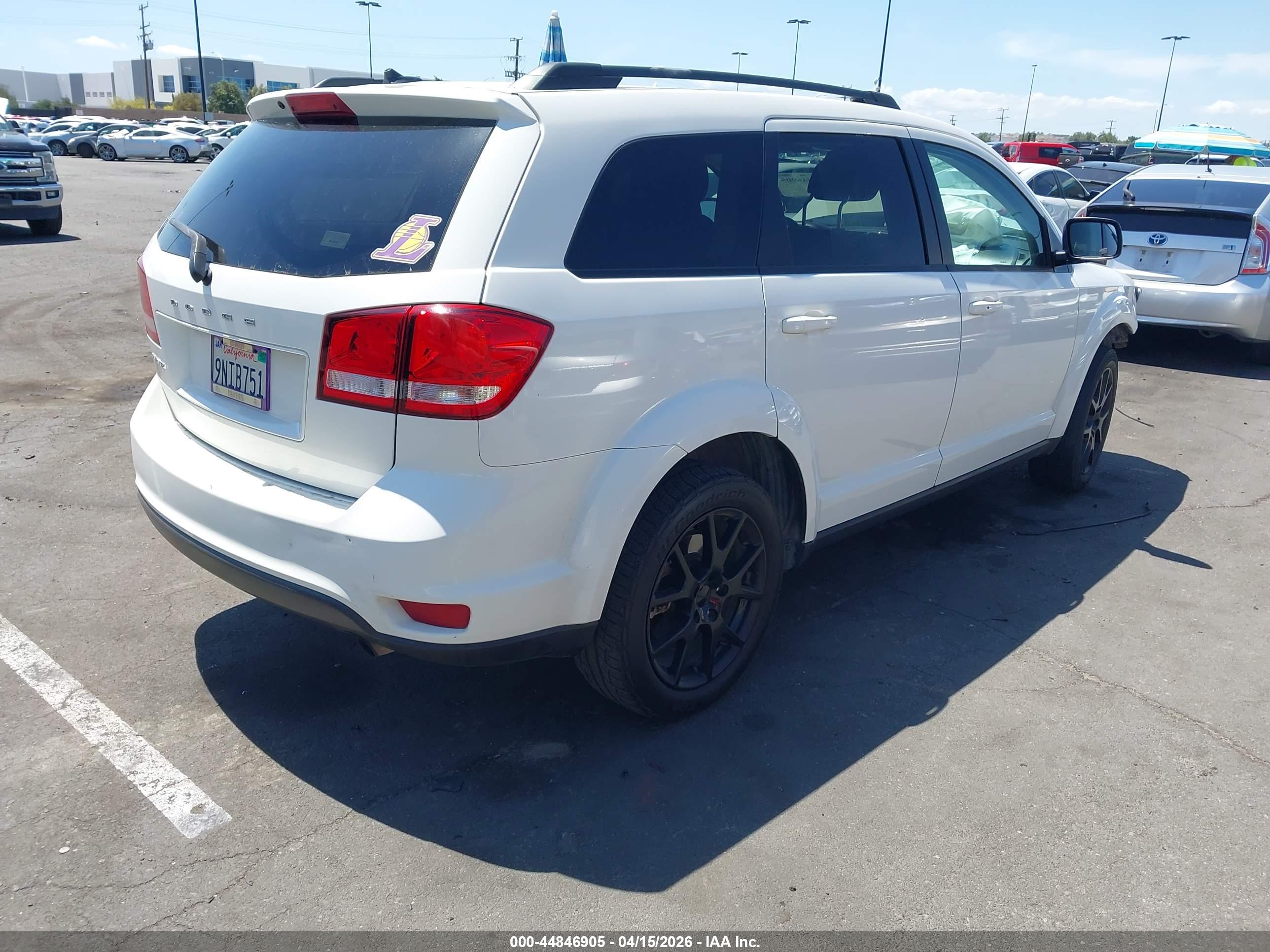 DODGE JOURNEY image 4
