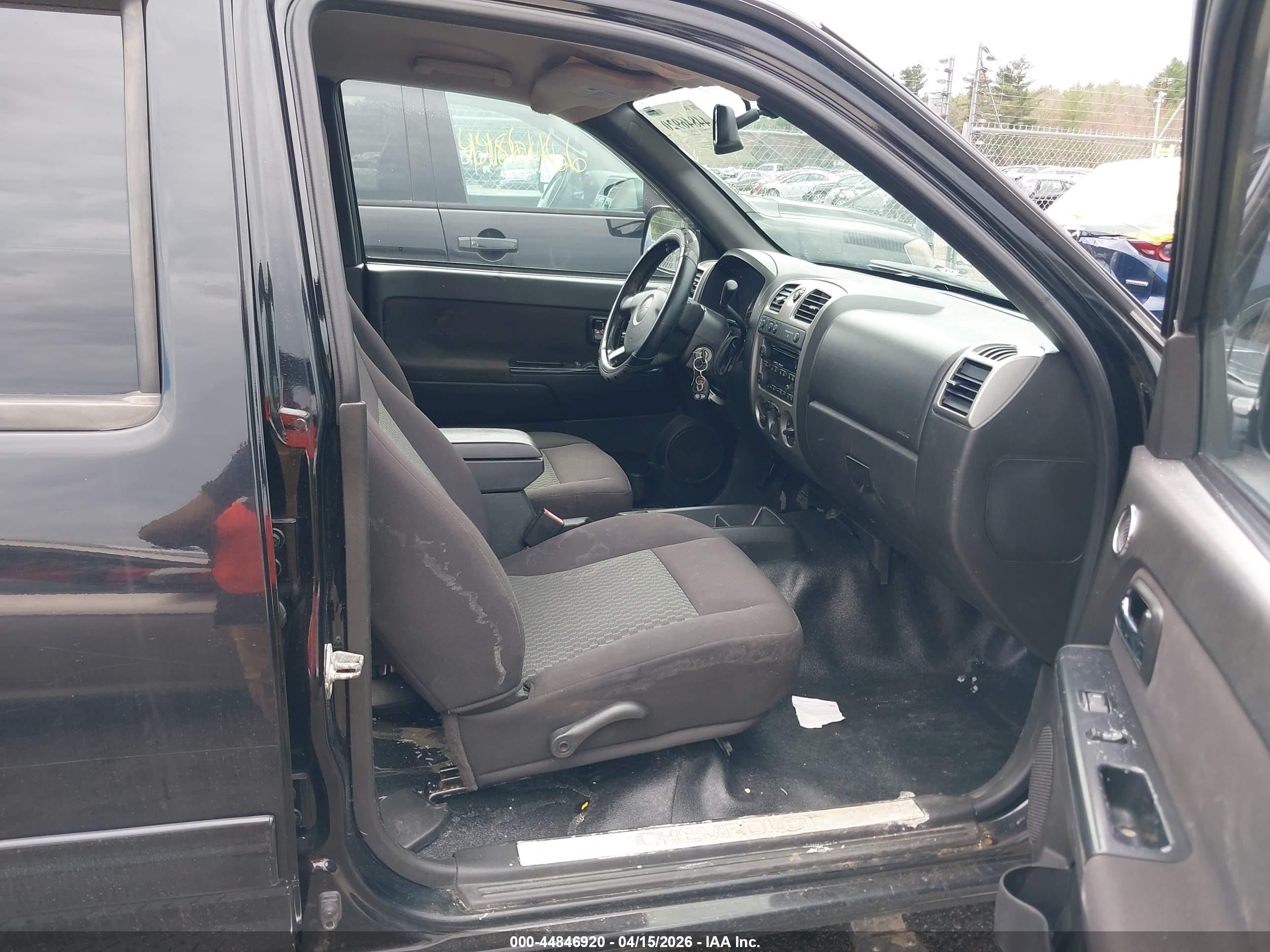 CHEVROLET COLORADO image 5
