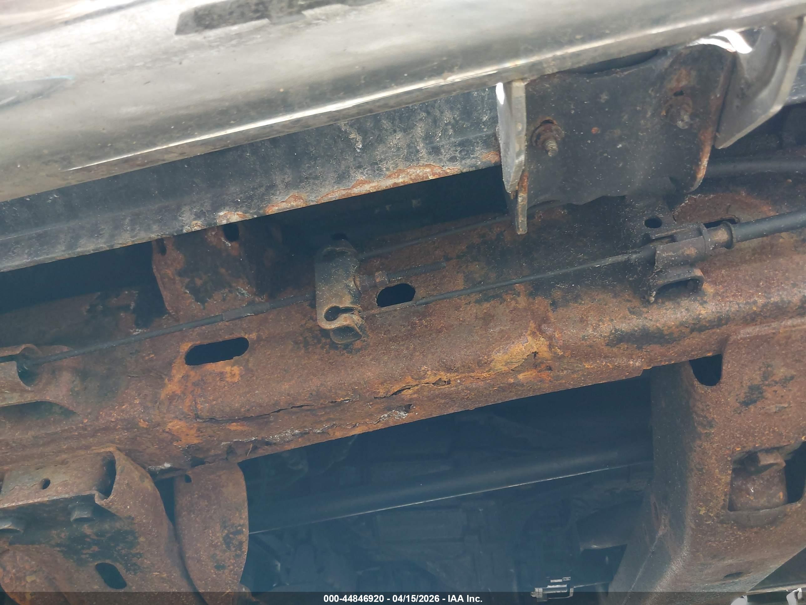 CHEVROLET COLORADO image 6