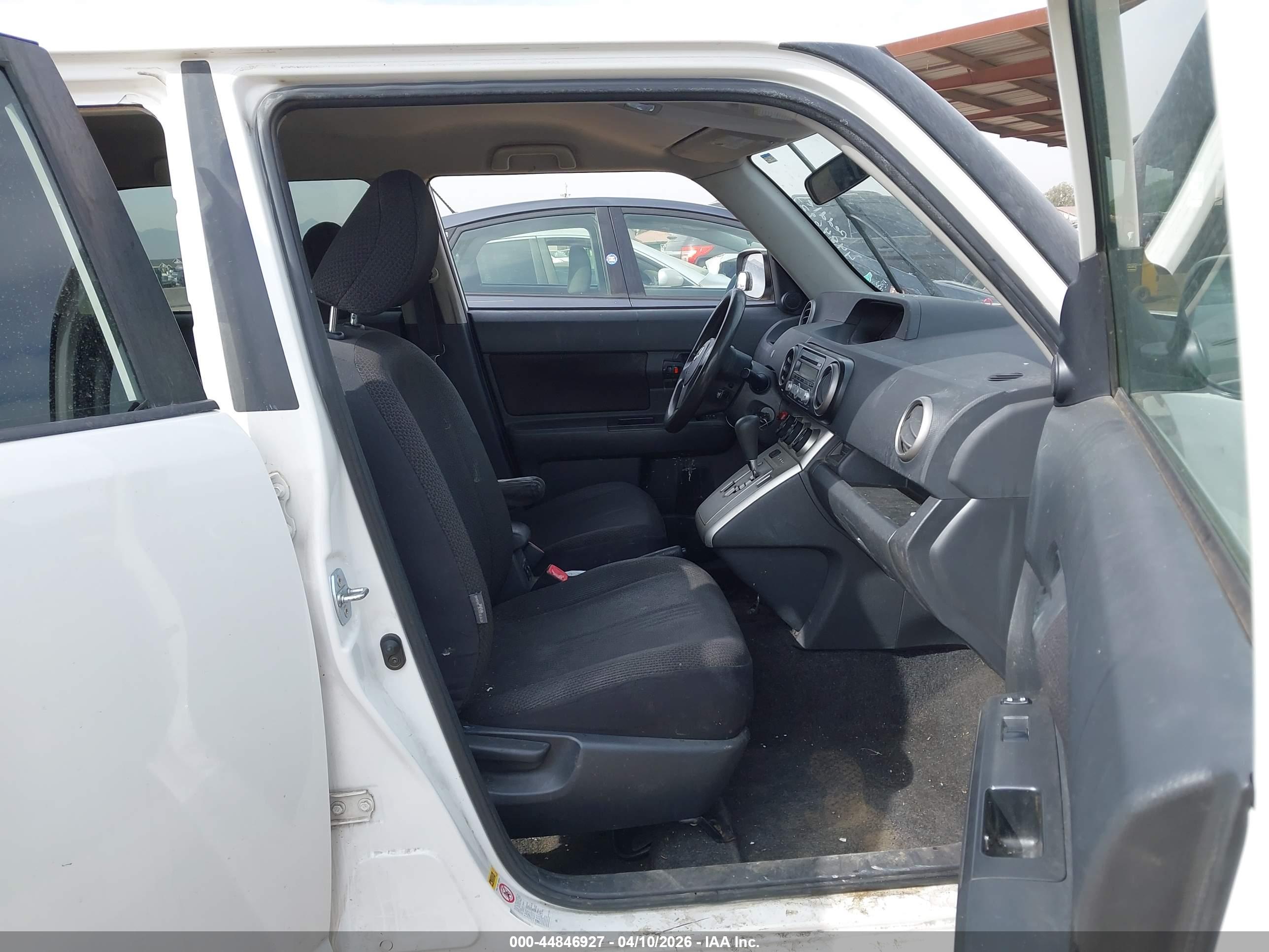 SCION XB image 5