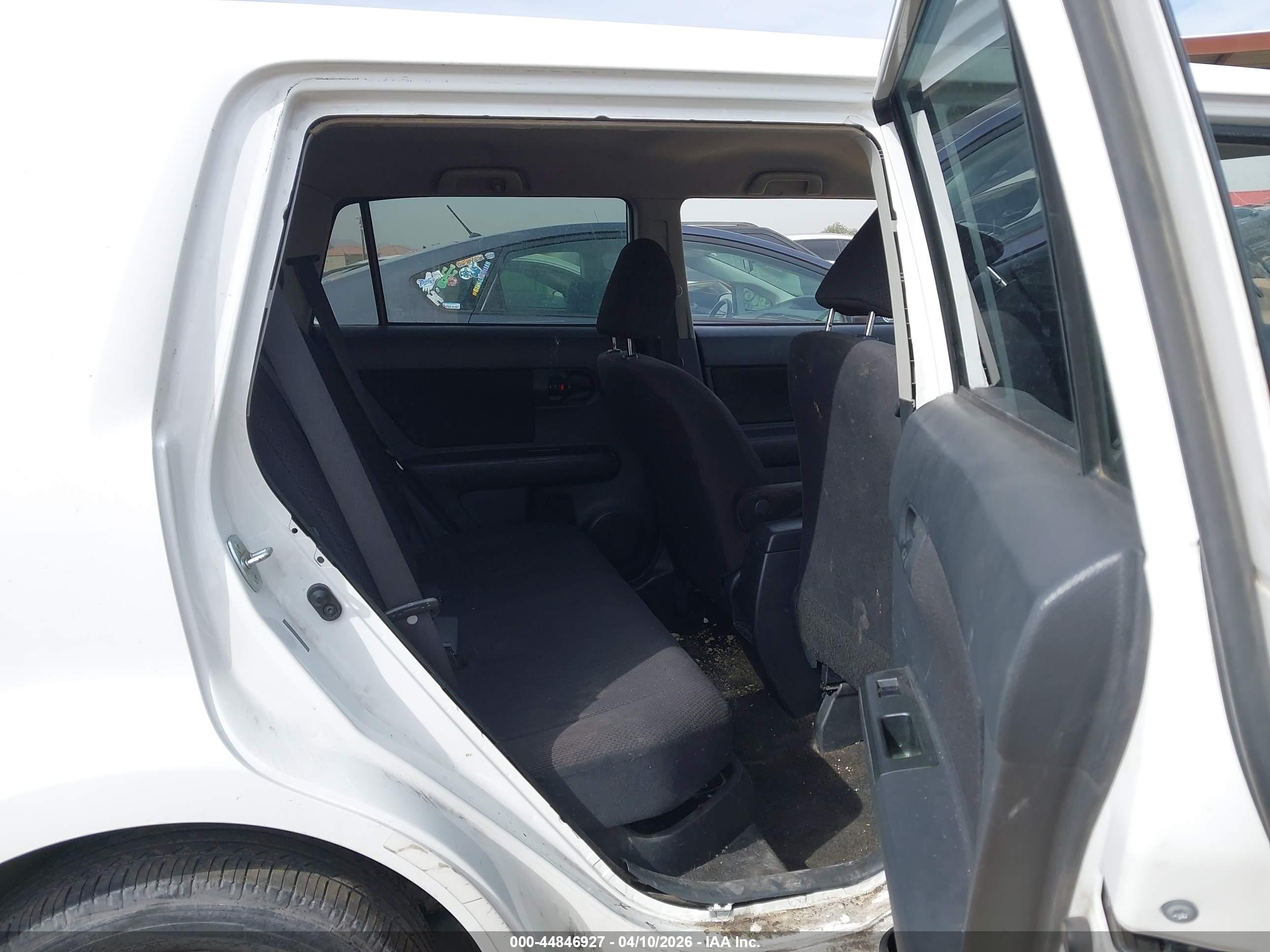 SCION XB image 8