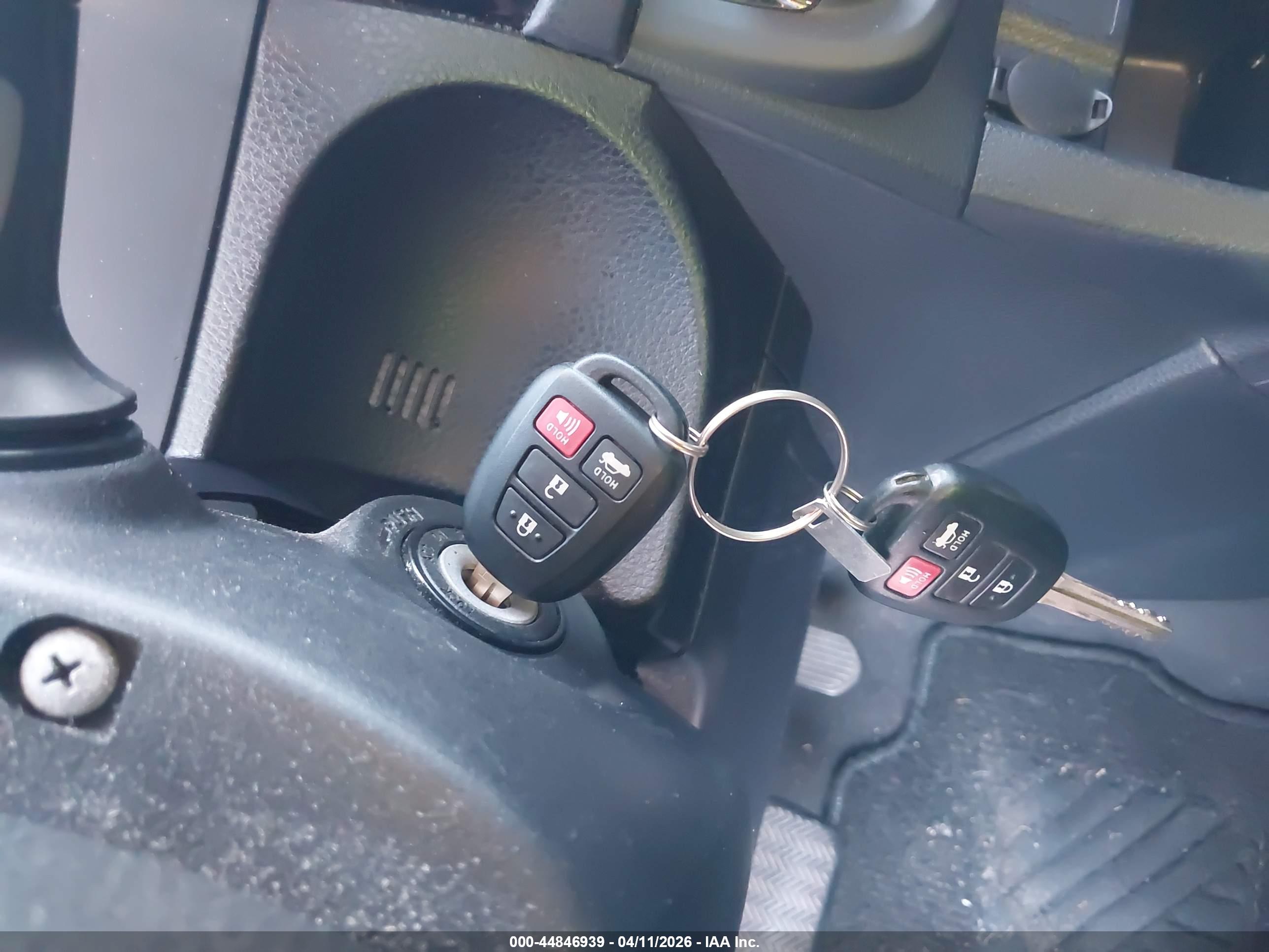 TOYOTA COROLLA image 11