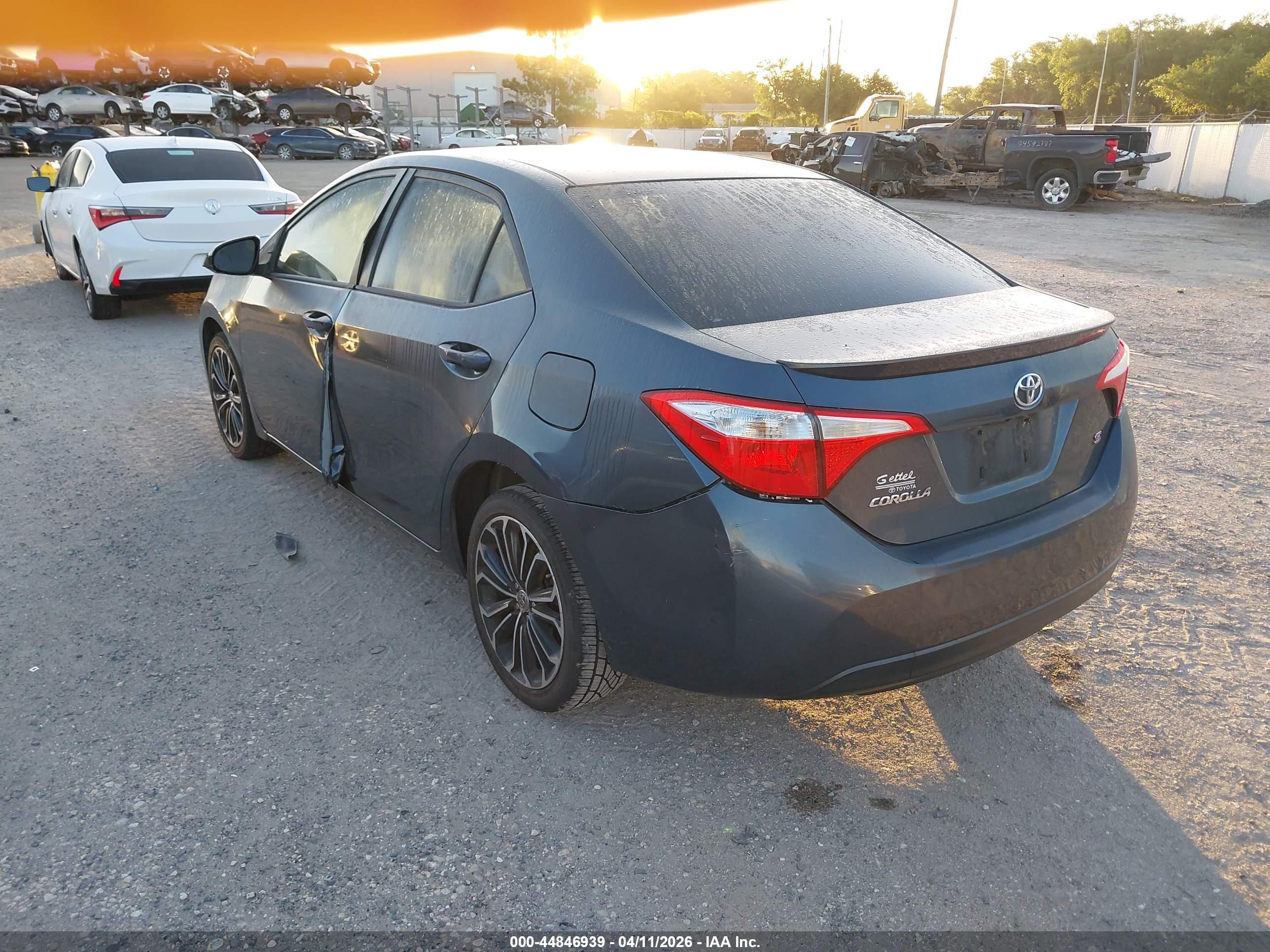 TOYOTA COROLLA image 3