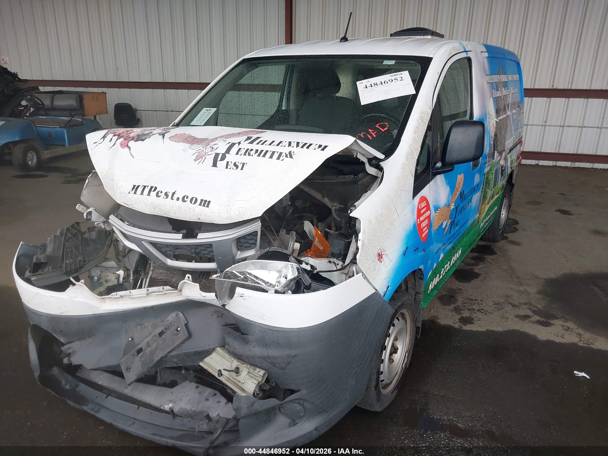 NISSAN NV200 image 2
