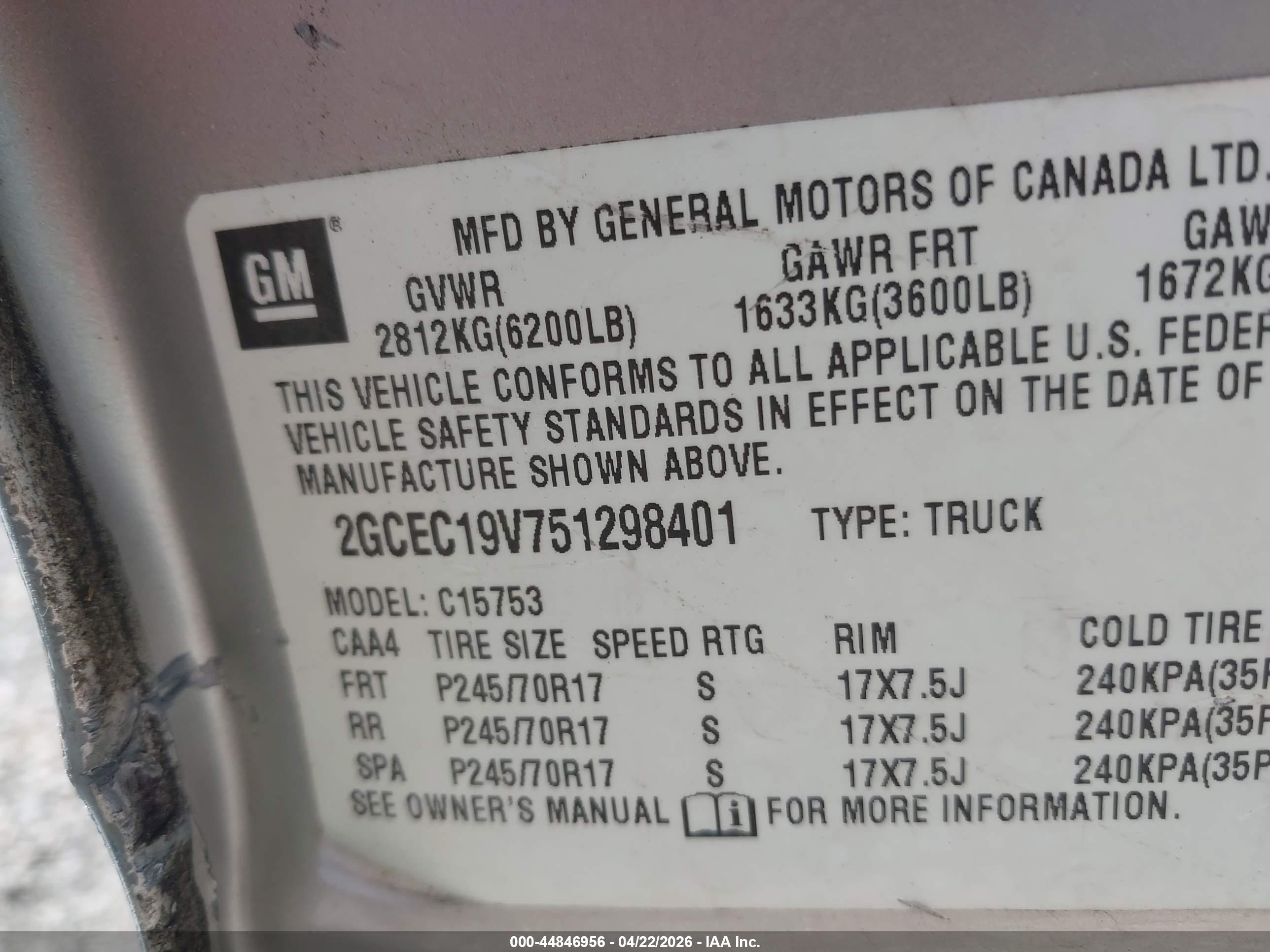 CHEVROLET SILVERADO image 9