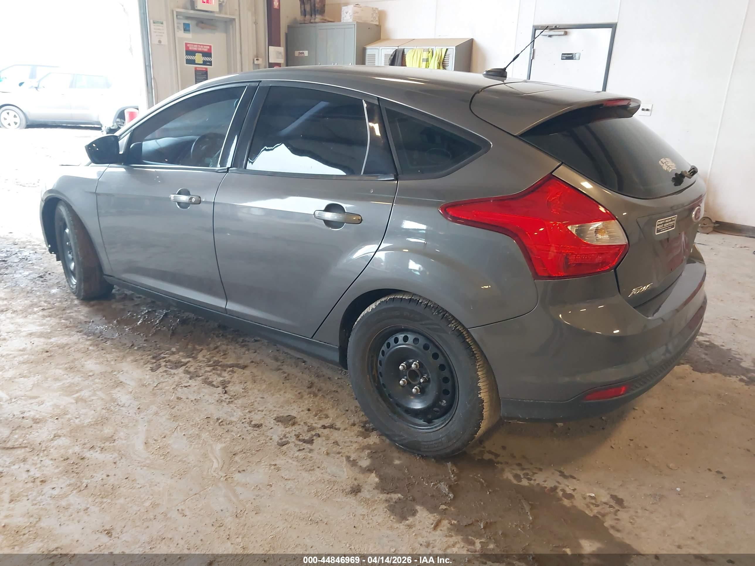 FORD FOCUS image 3