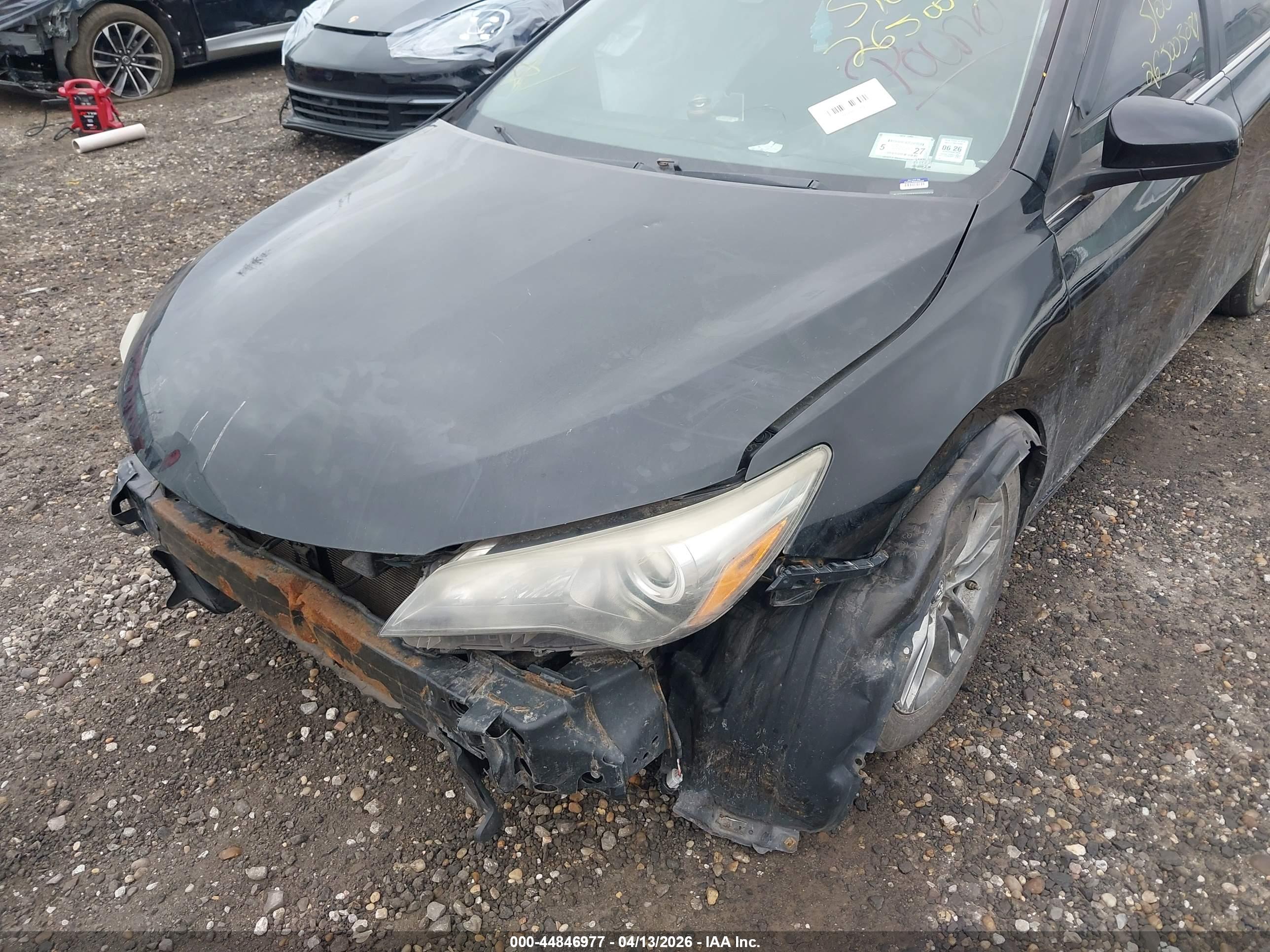 TOYOTA CAMRY image 6