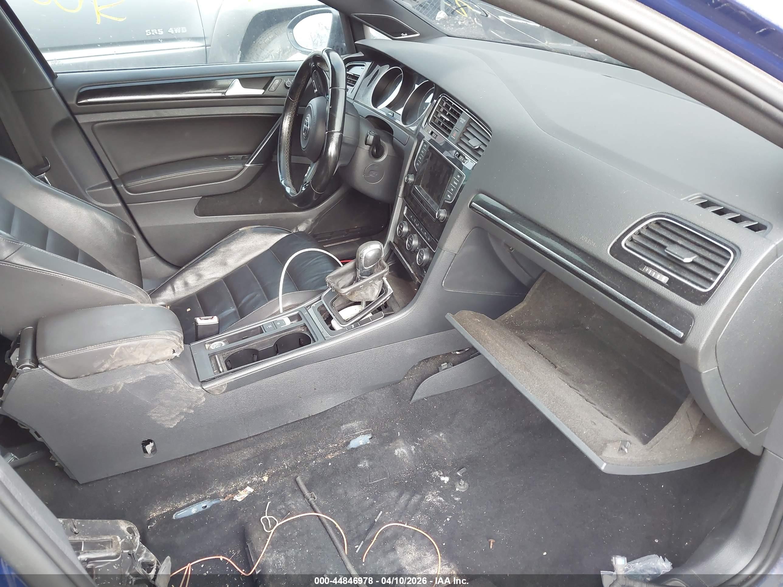VOLKSWAGEN GOLF image 5