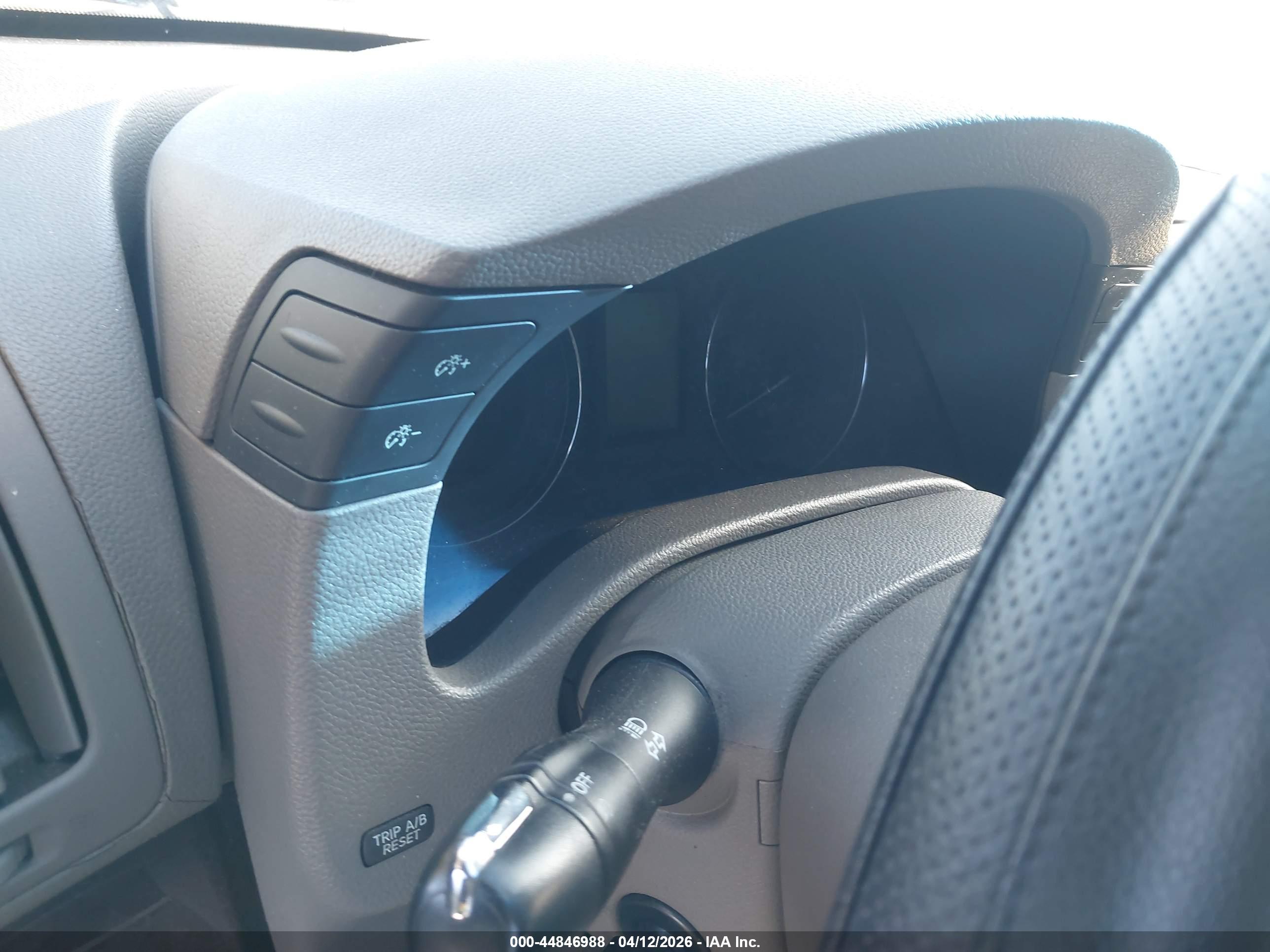 INFINITI G37X image 7