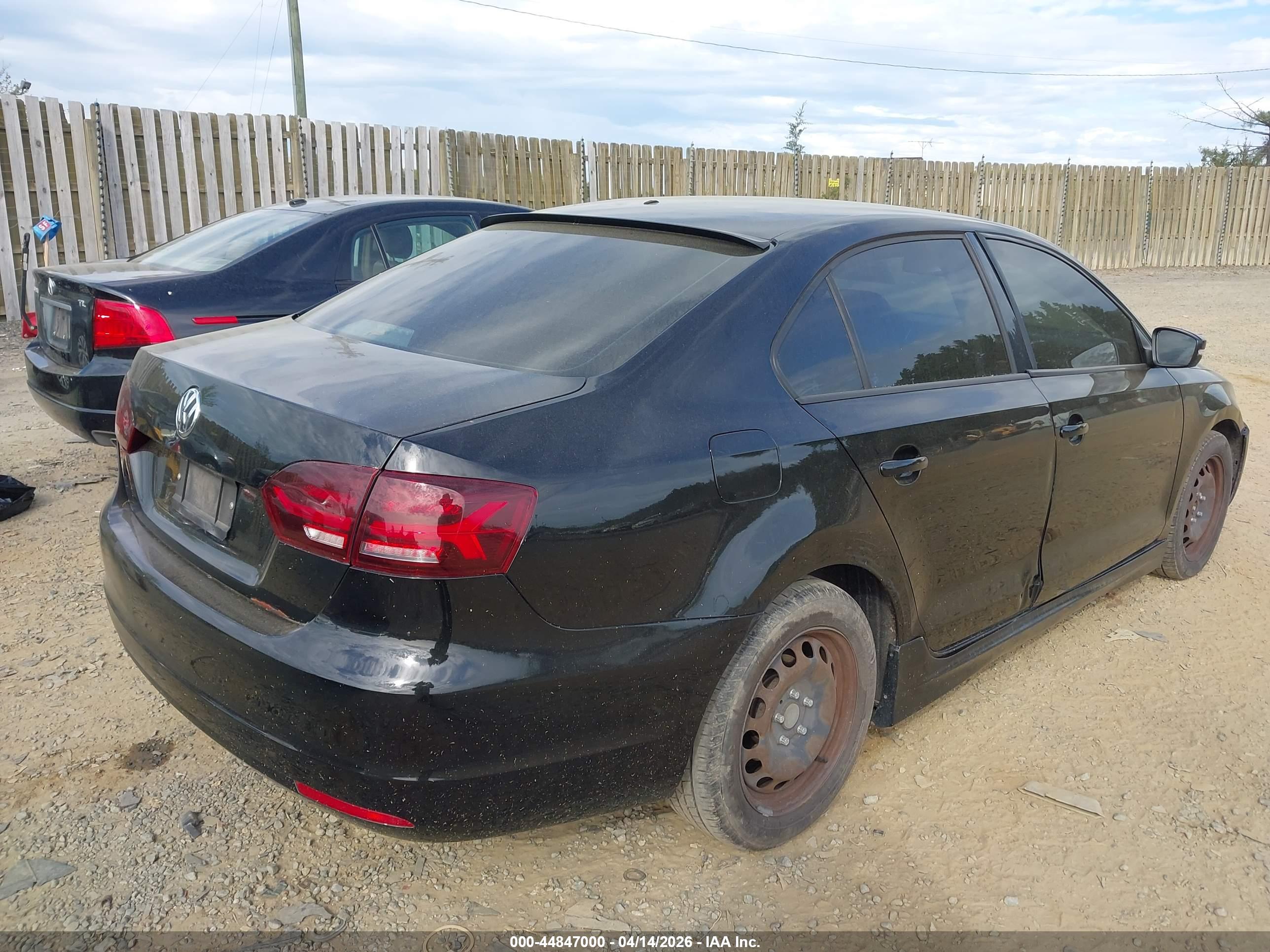 VOLKSWAGEN JETTA image 4