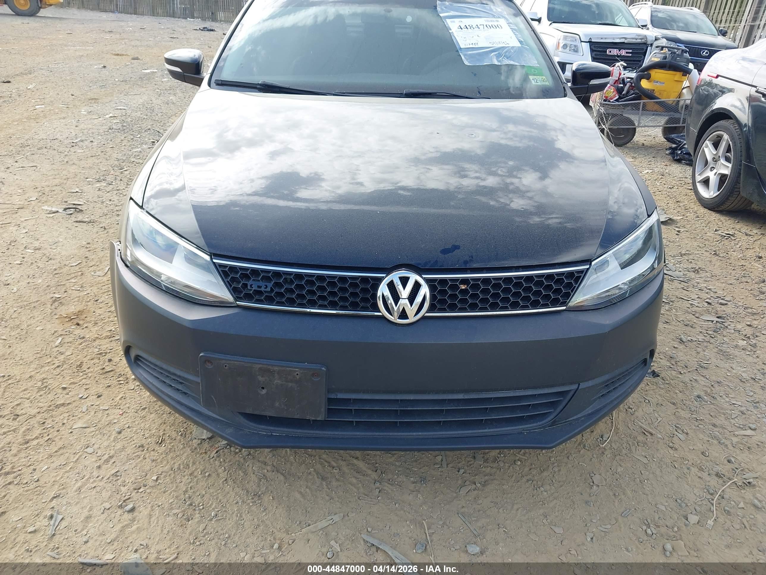 VOLKSWAGEN JETTA image 6