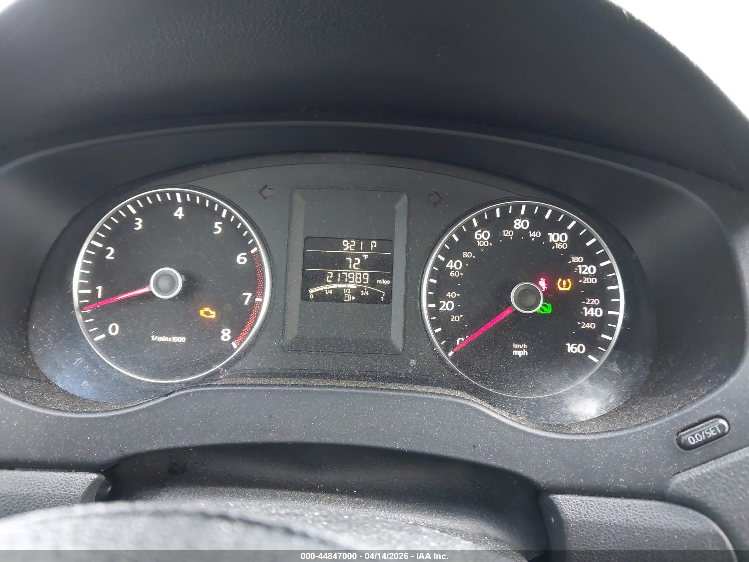 VOLKSWAGEN JETTA image 7