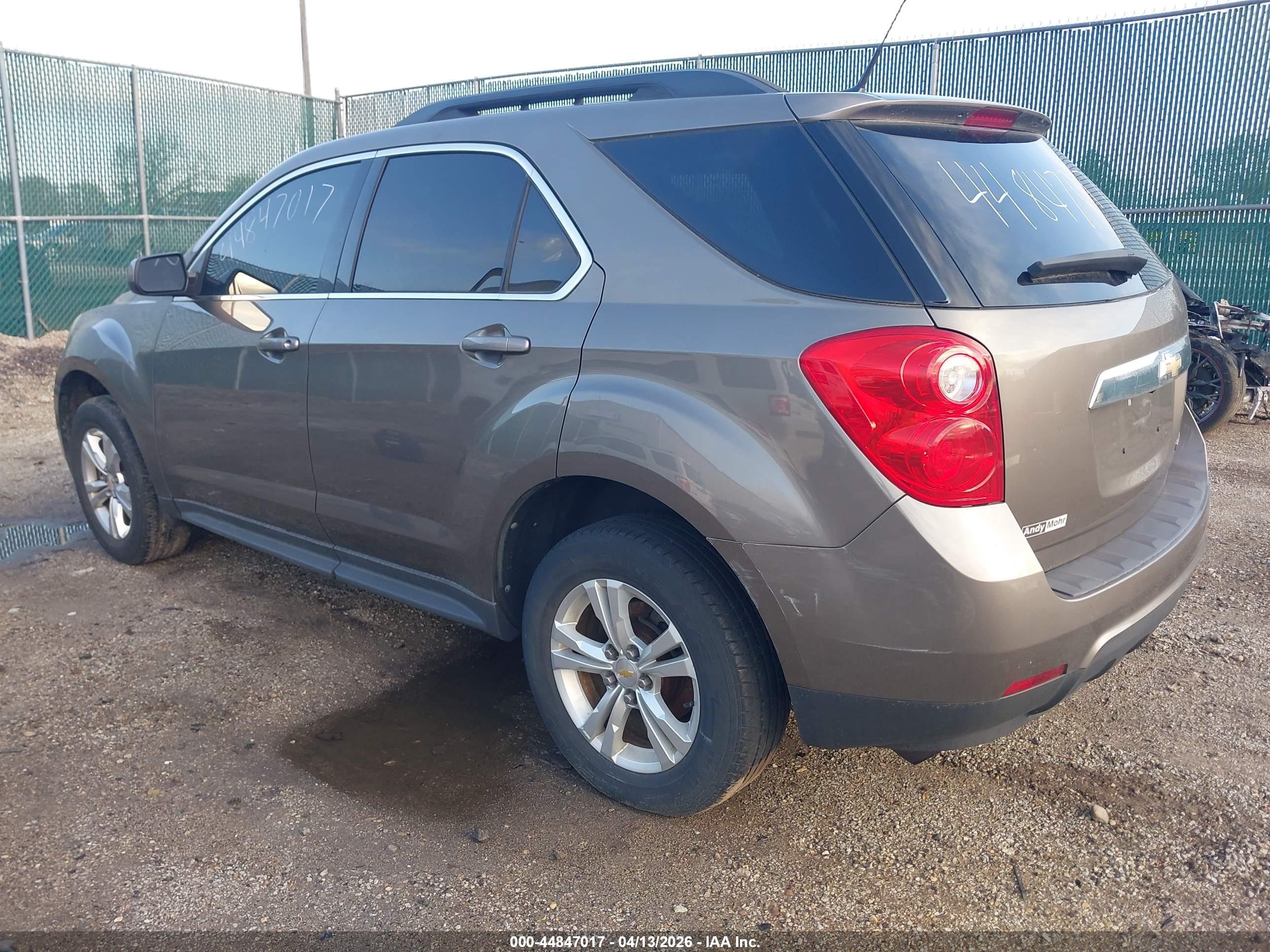 CHEVROLET EQUINOX image 3