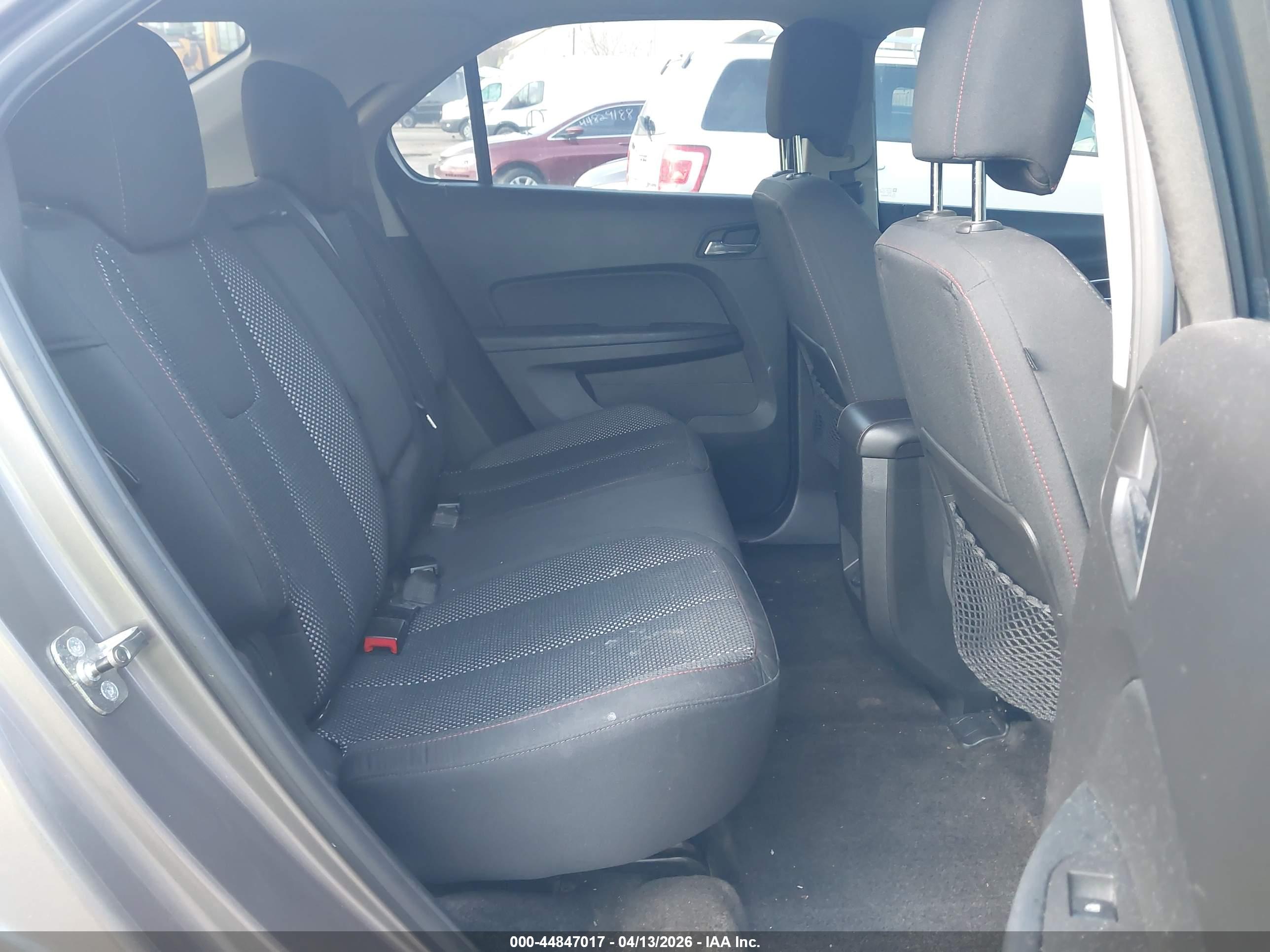 CHEVROLET EQUINOX image 8