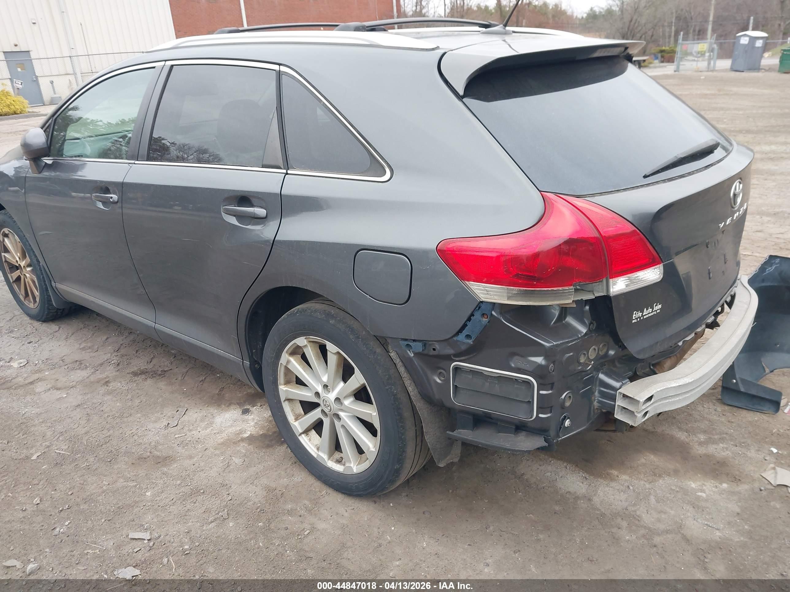 TOYOTA VENZA image 3