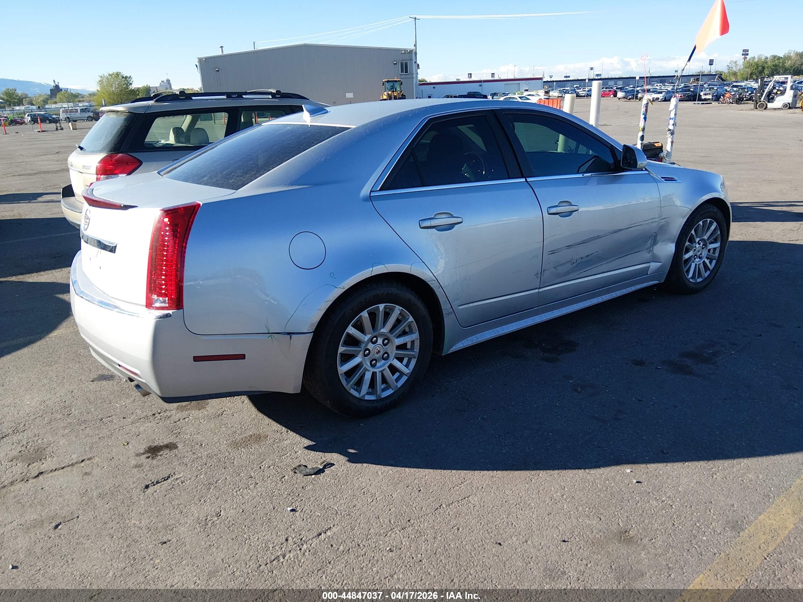 CADILLAC CTS image 4