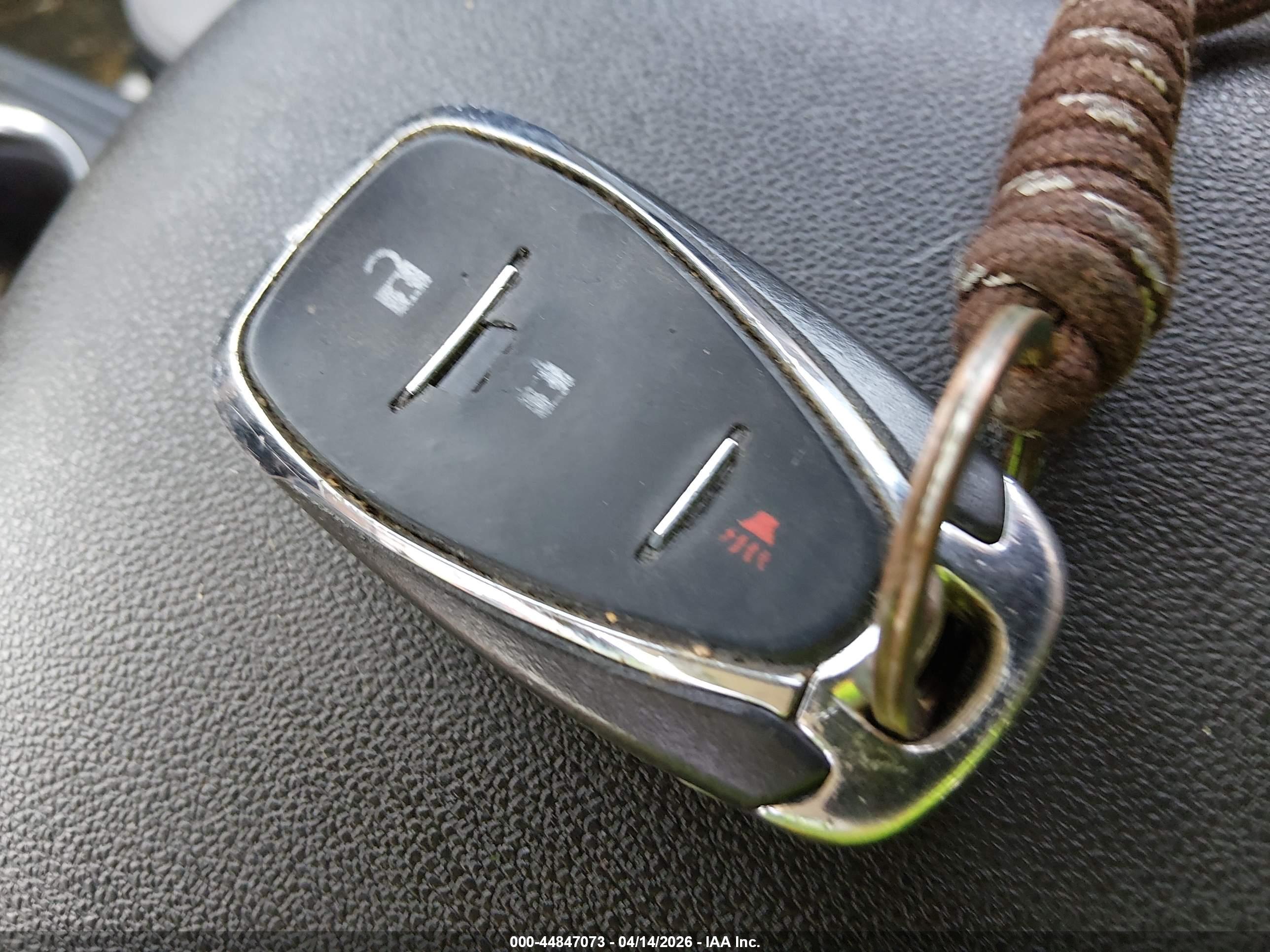 CHEVROLET EQUINOX image 11