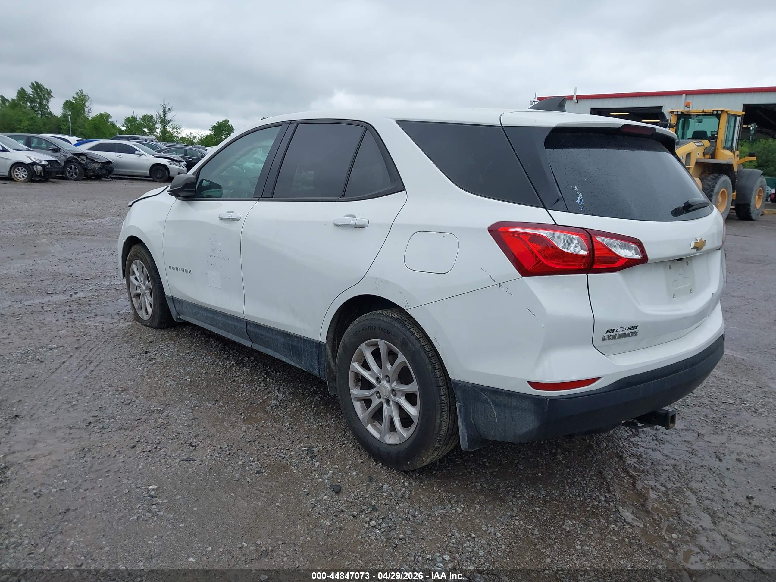 CHEVROLET EQUINOX image 3