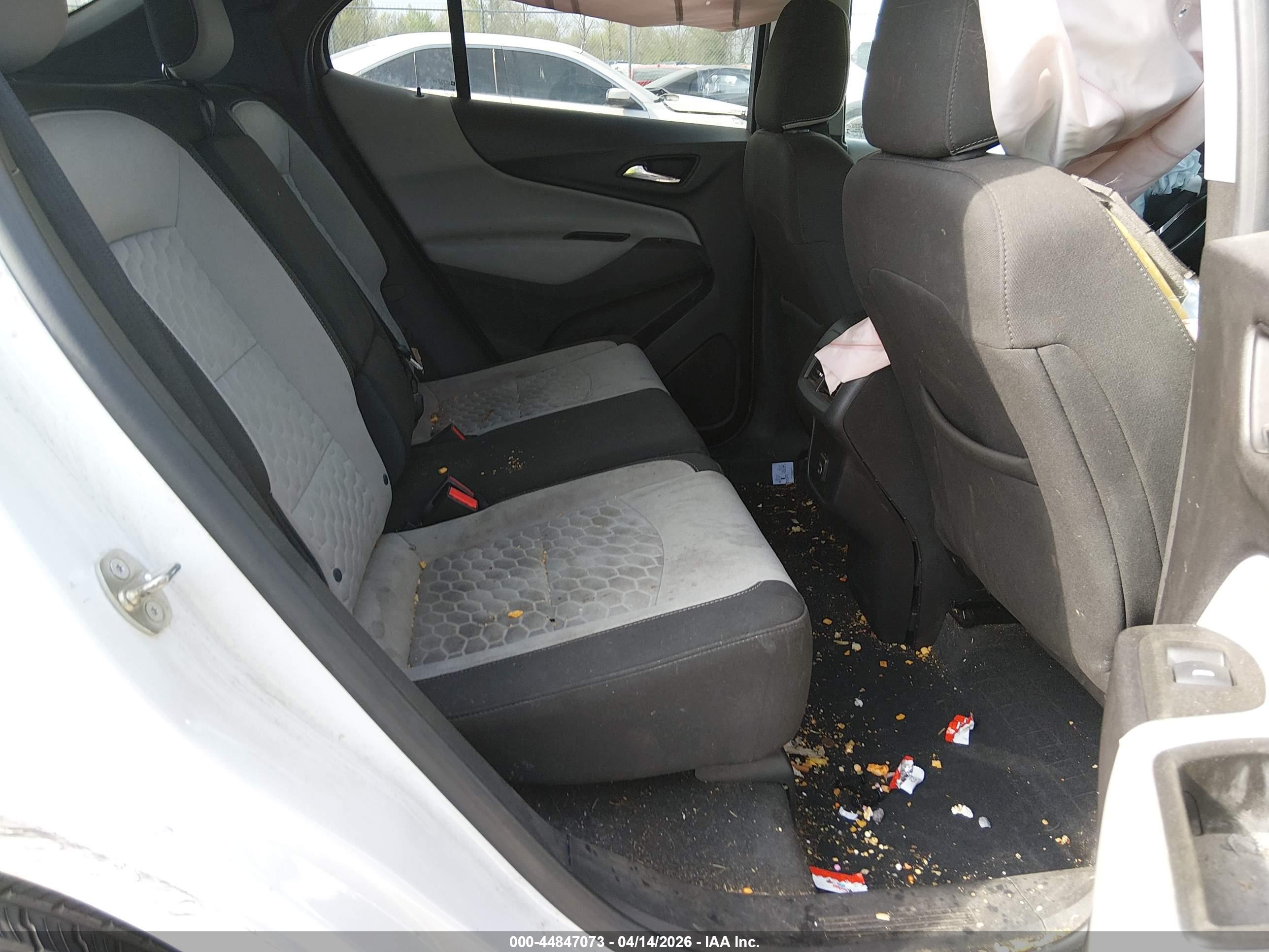 CHEVROLET EQUINOX image 8