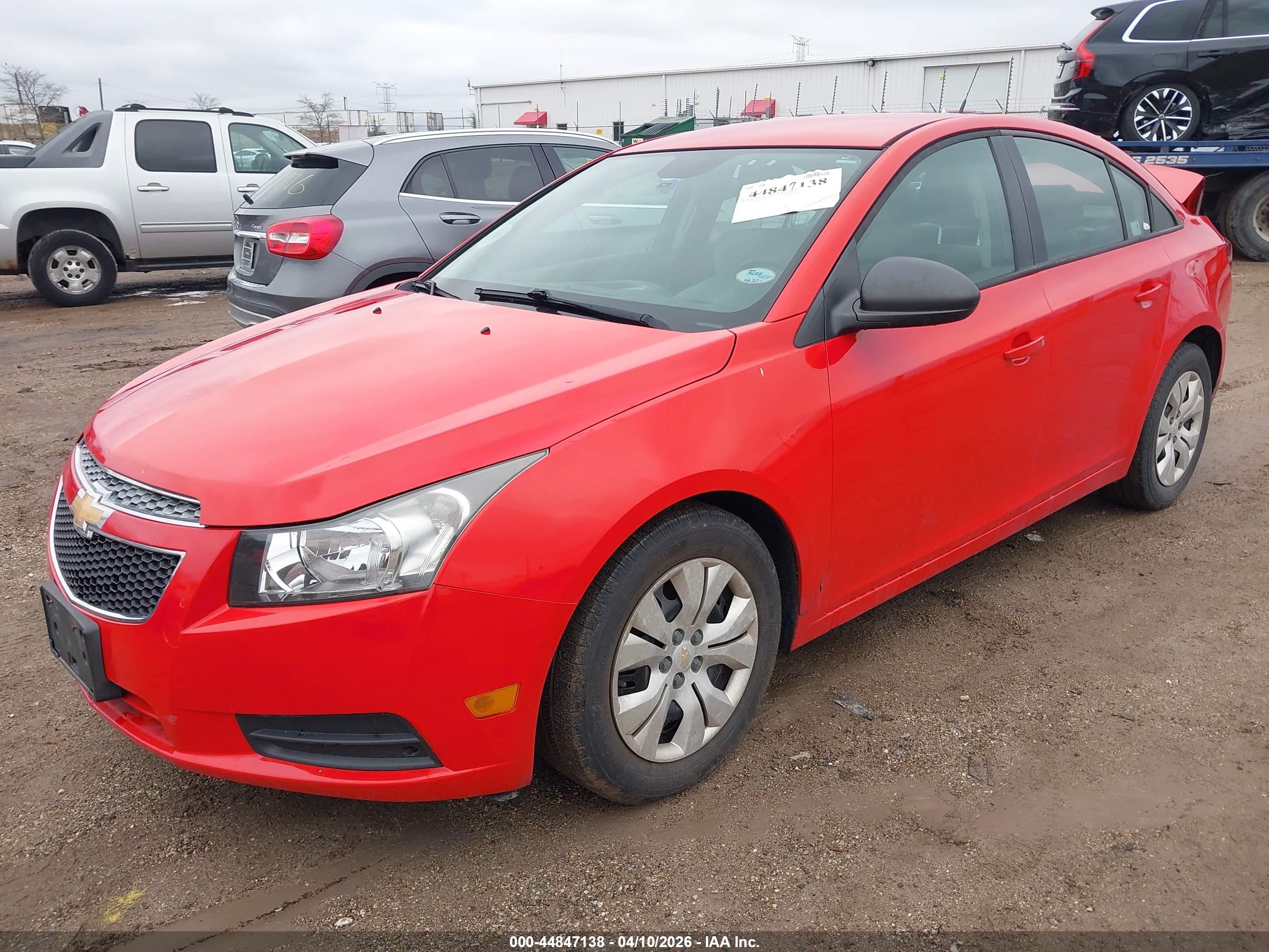 CHEVROLET CRUZE image 2