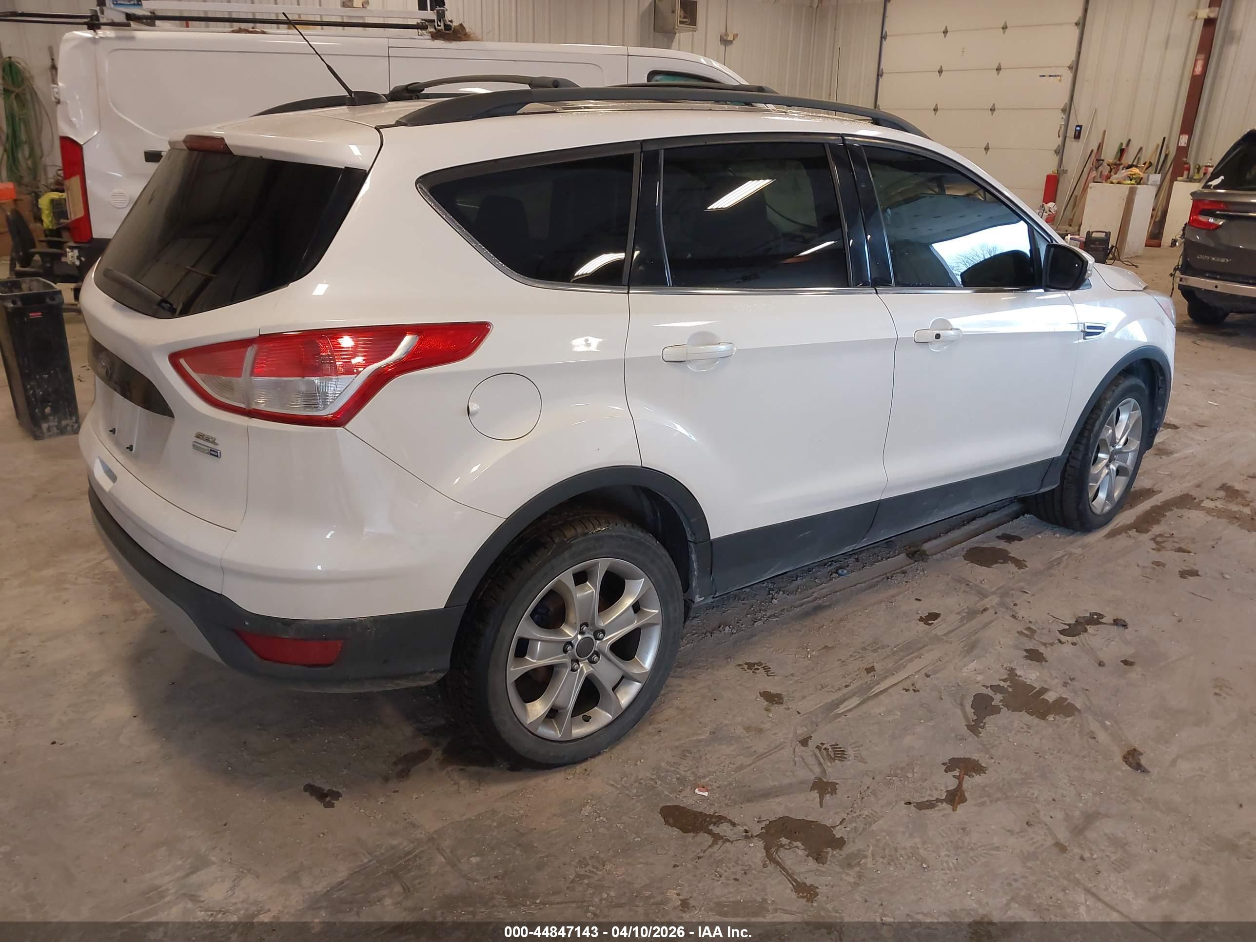 FORD ESCAPE image 4