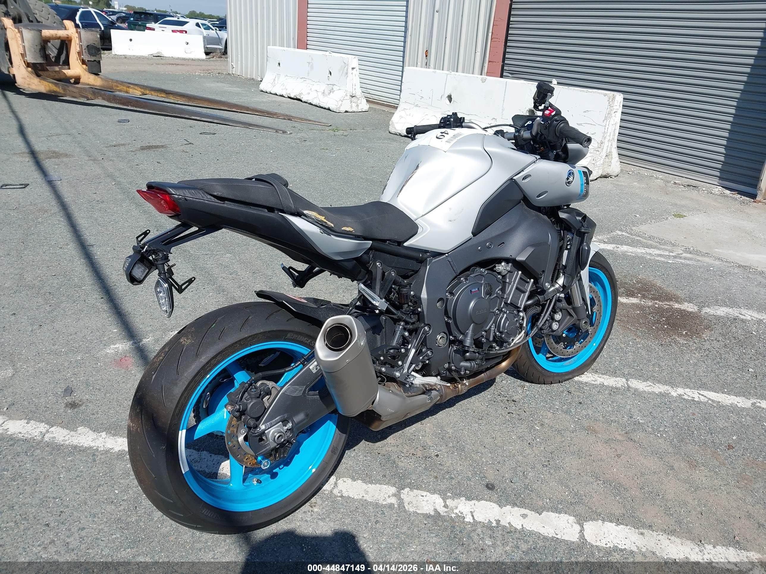 YAMAHA MTN1000 image 4