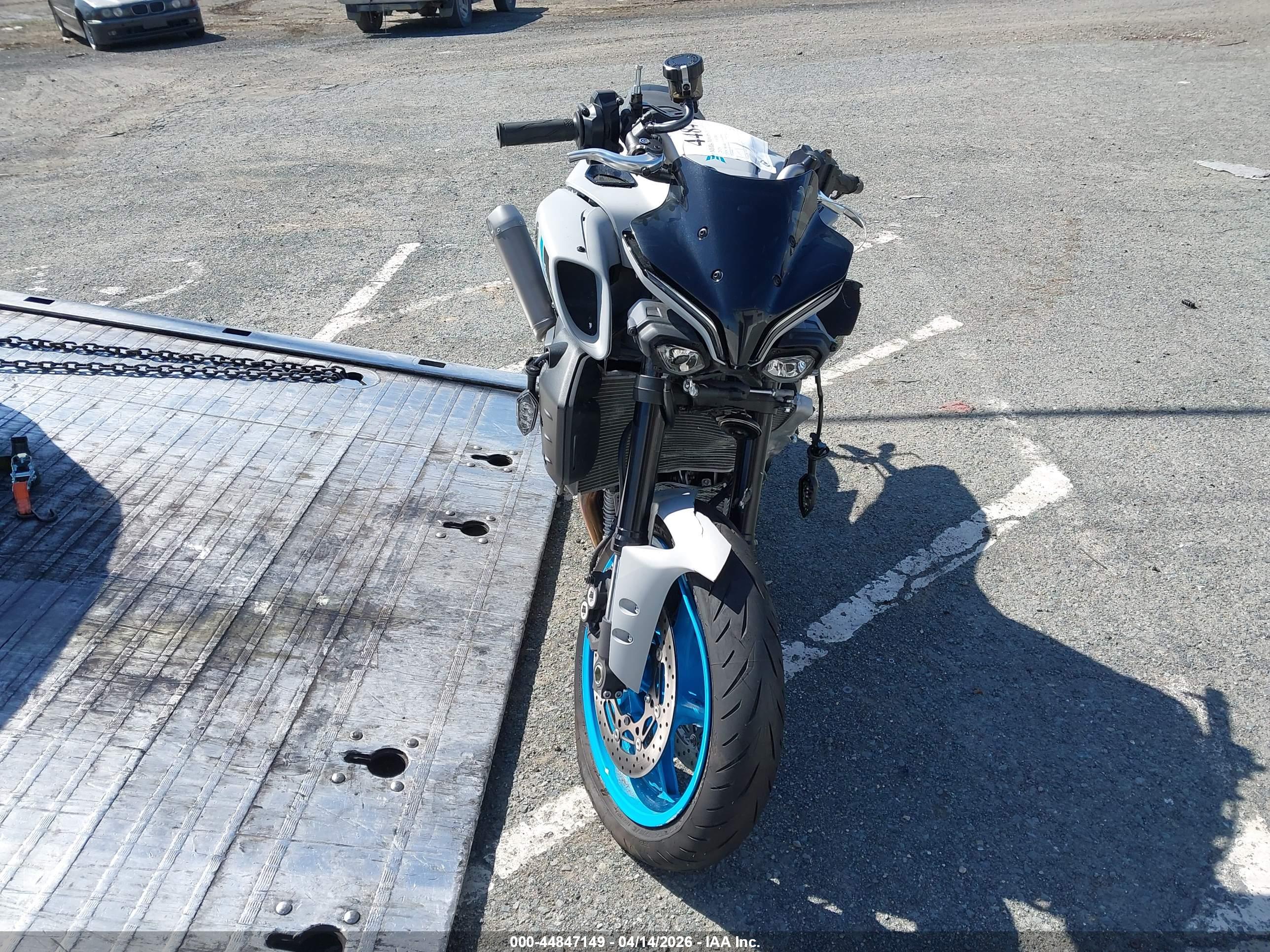 YAMAHA MTN1000 image 5