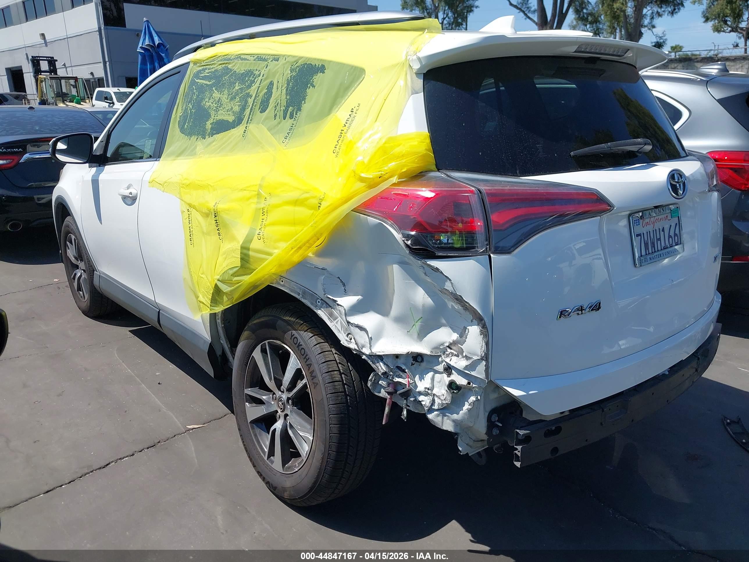 TOYOTA RAV4 image 3