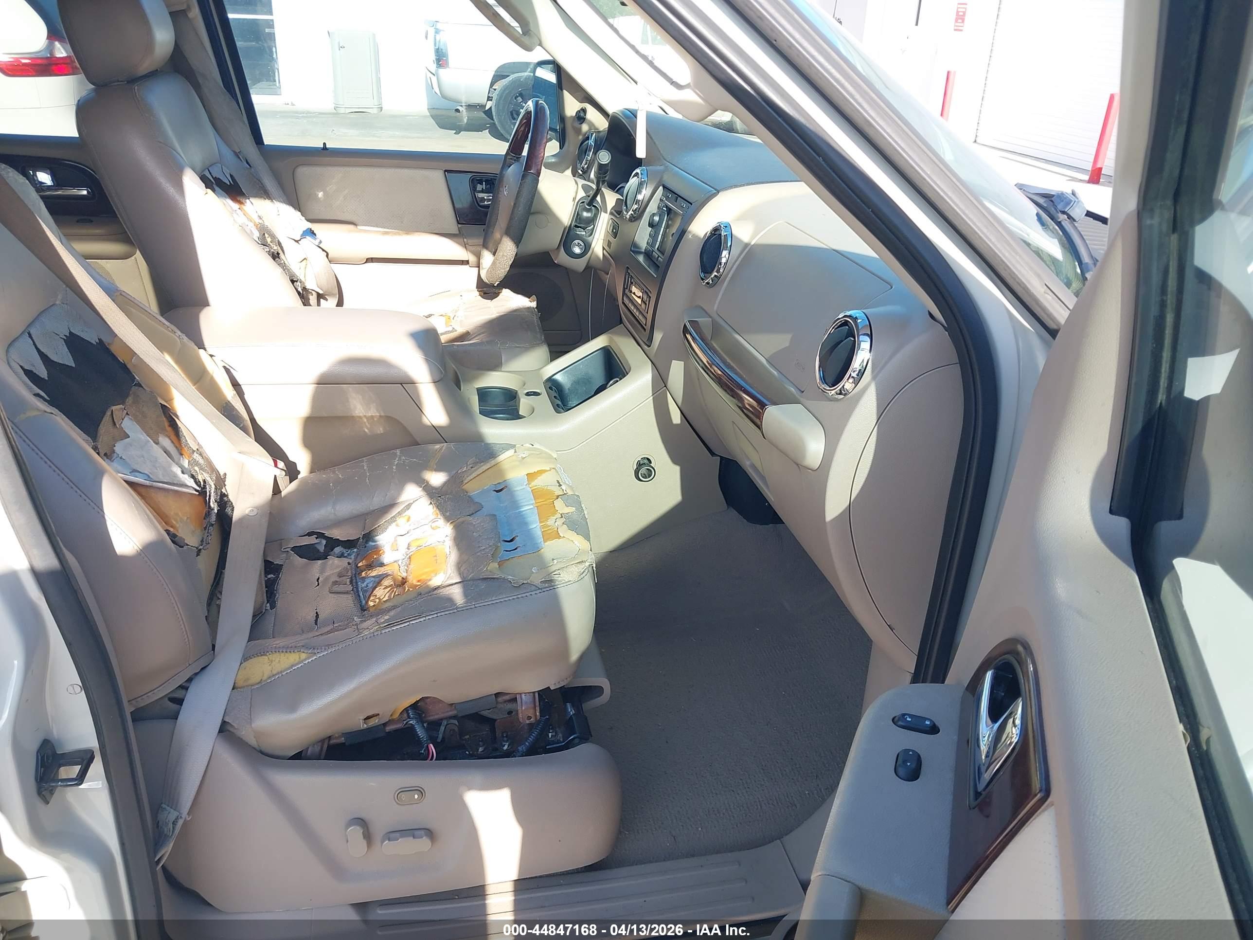 FORD EXPEDITION image 5