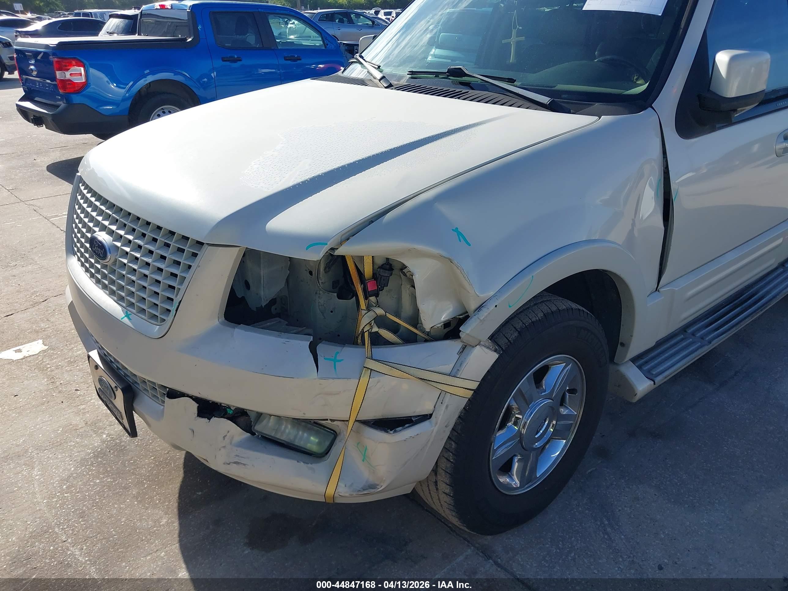 FORD EXPEDITION image 6