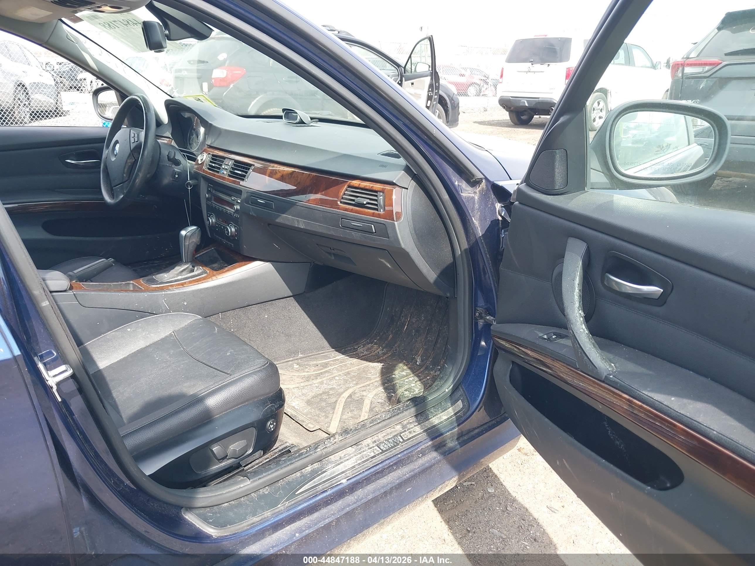 BMW 328I image 5