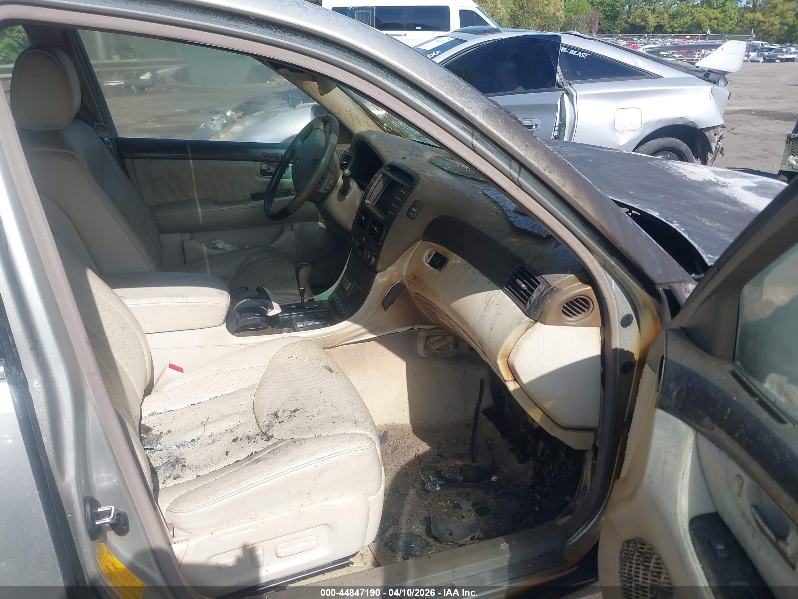 LEXUS LS image 5