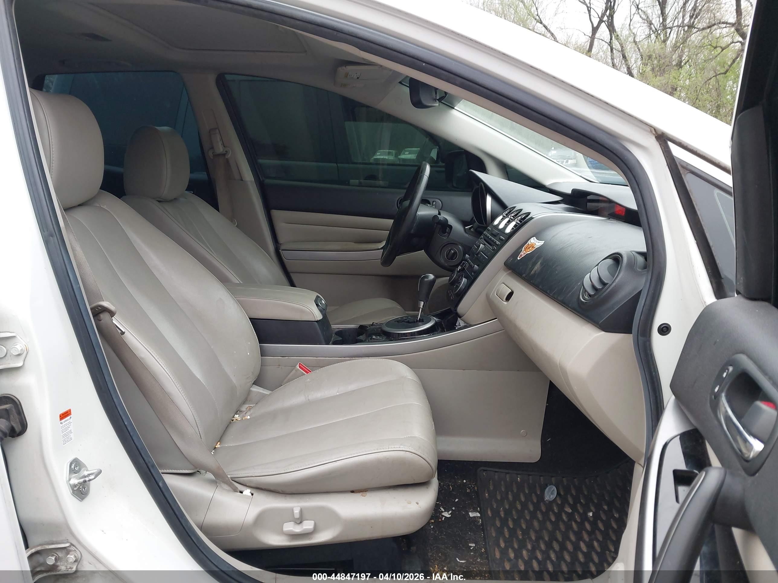 MAZDA CX-7 image 5